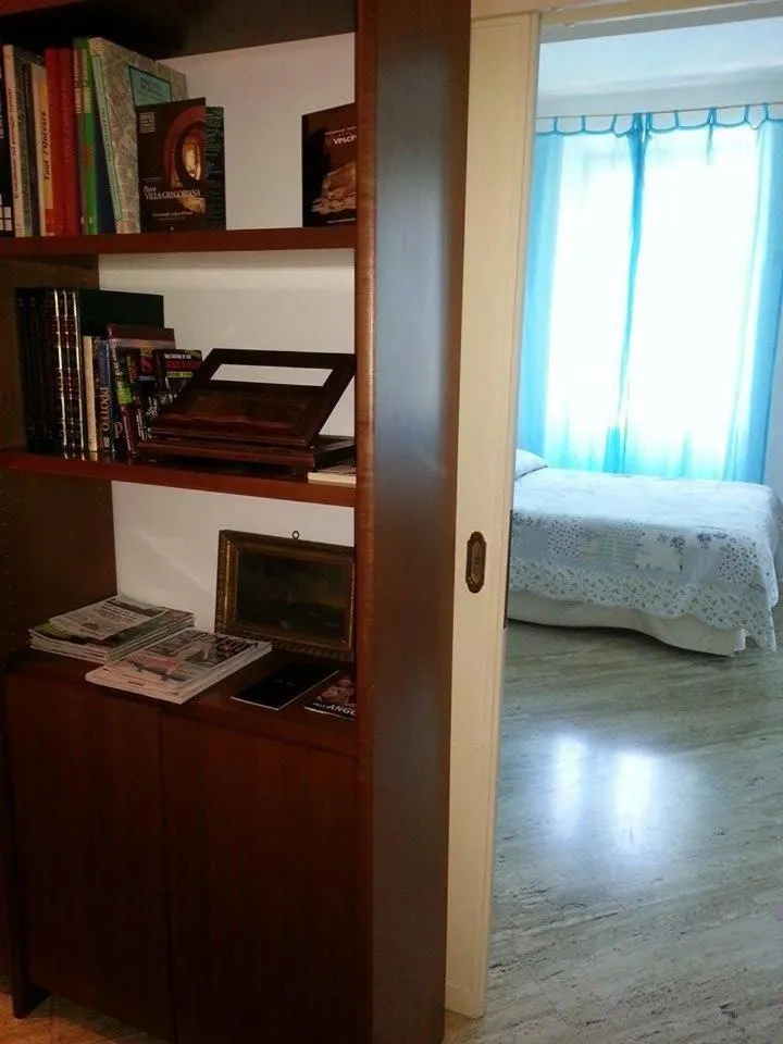 Decorative detail, Bed in B&B A Casa Di Nancy