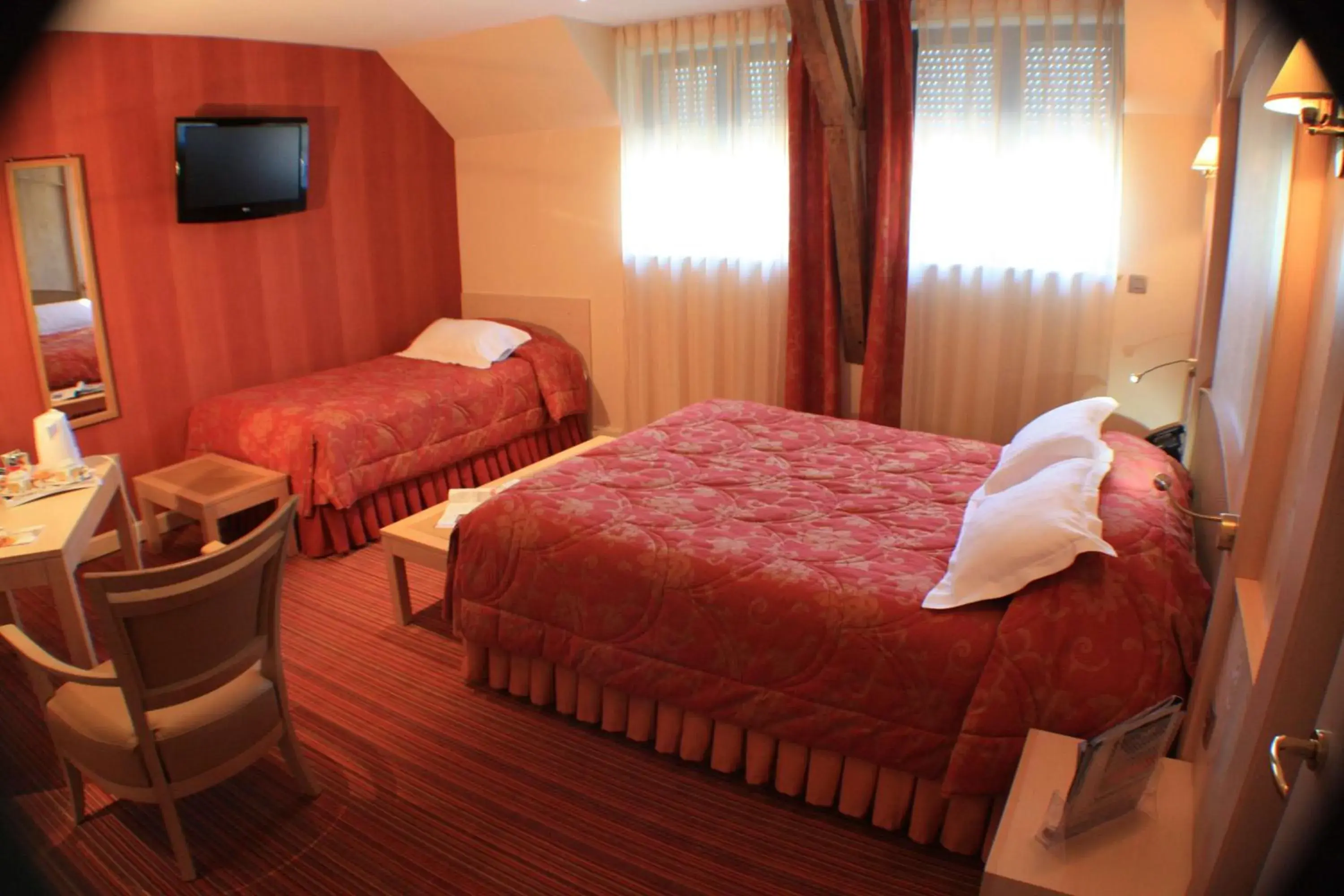 Family Queen Room in Best Western La Metairie Family Queen Room in Best Western La Metairie