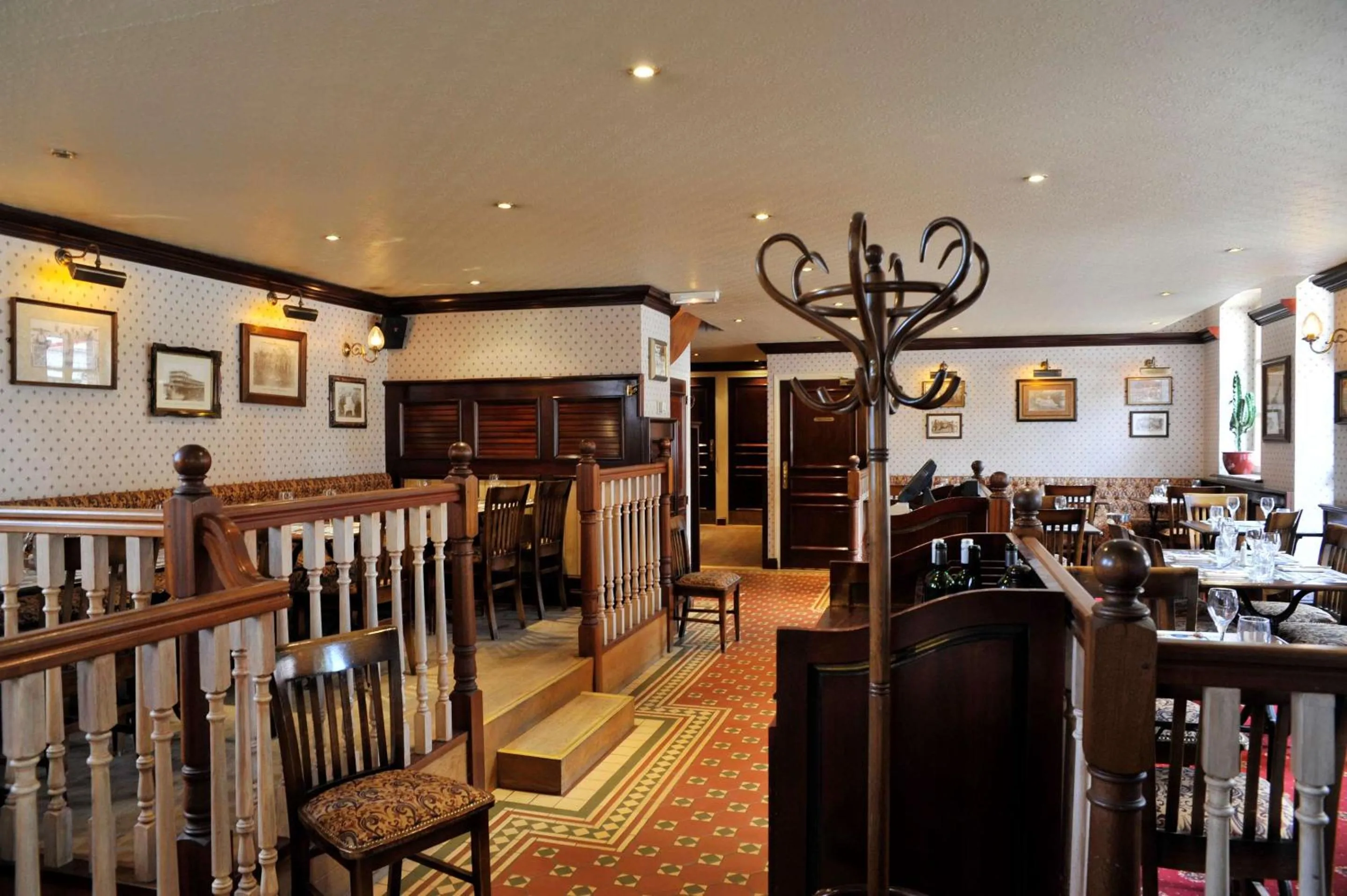 Restaurant/places to eat in Best Western La Metairie