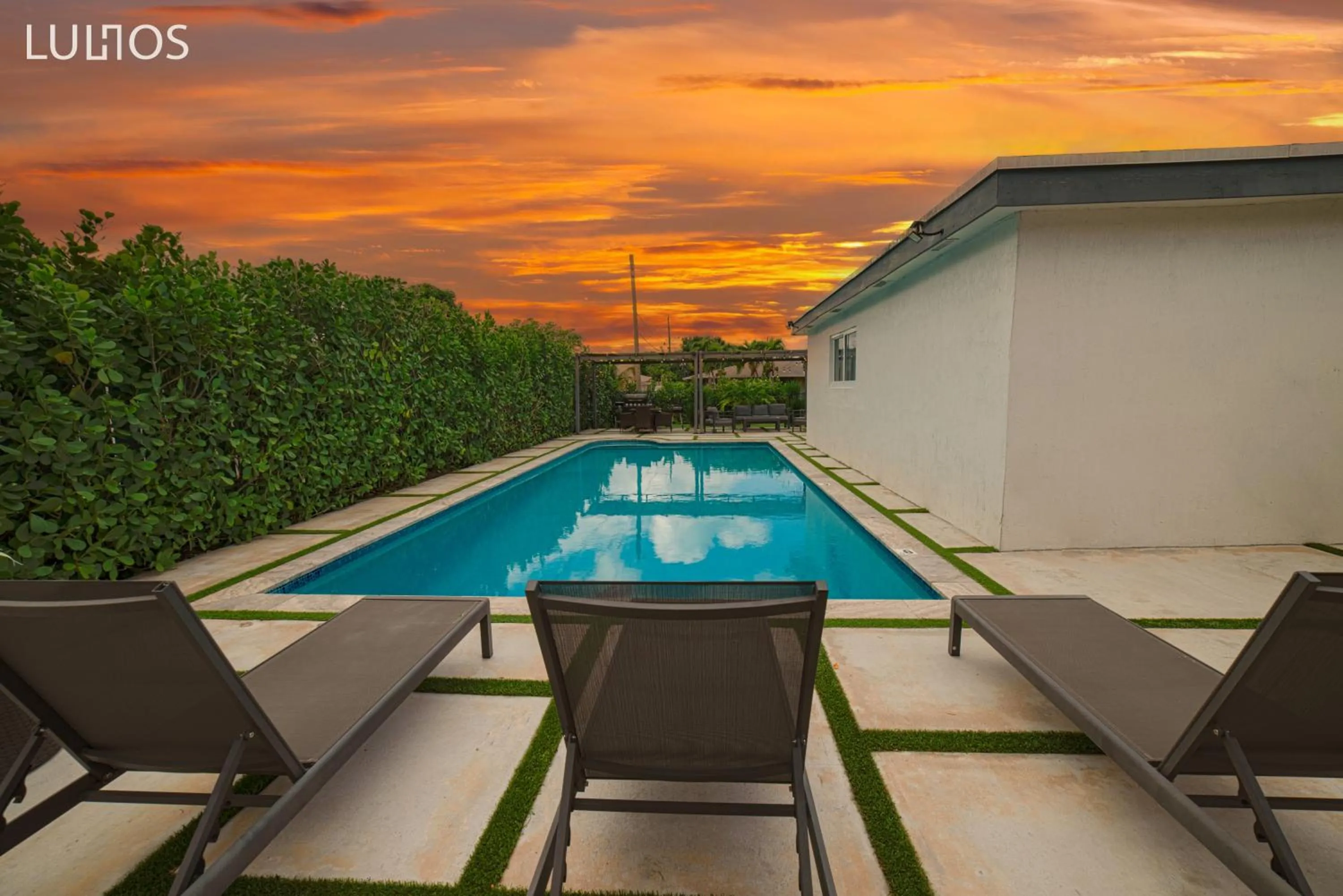 Day in Magical Miami Retreat with Heated Pool, Mini Golf, and Basketball Court L19