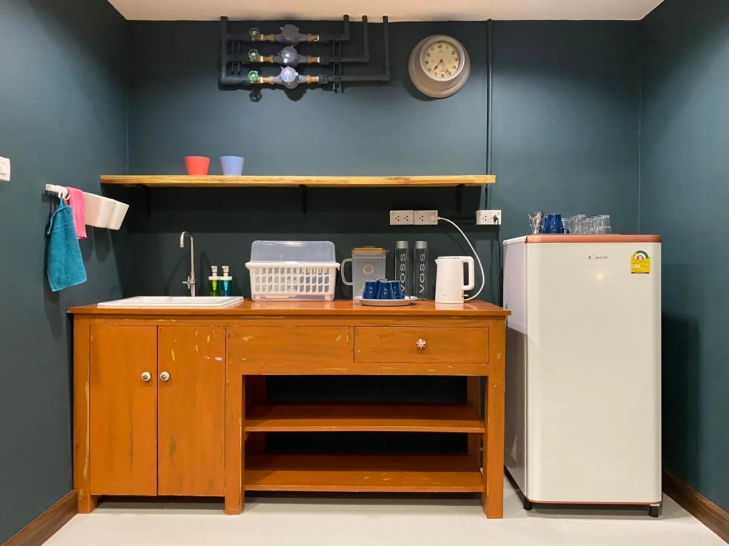 Grasshopper Bed and Cafe