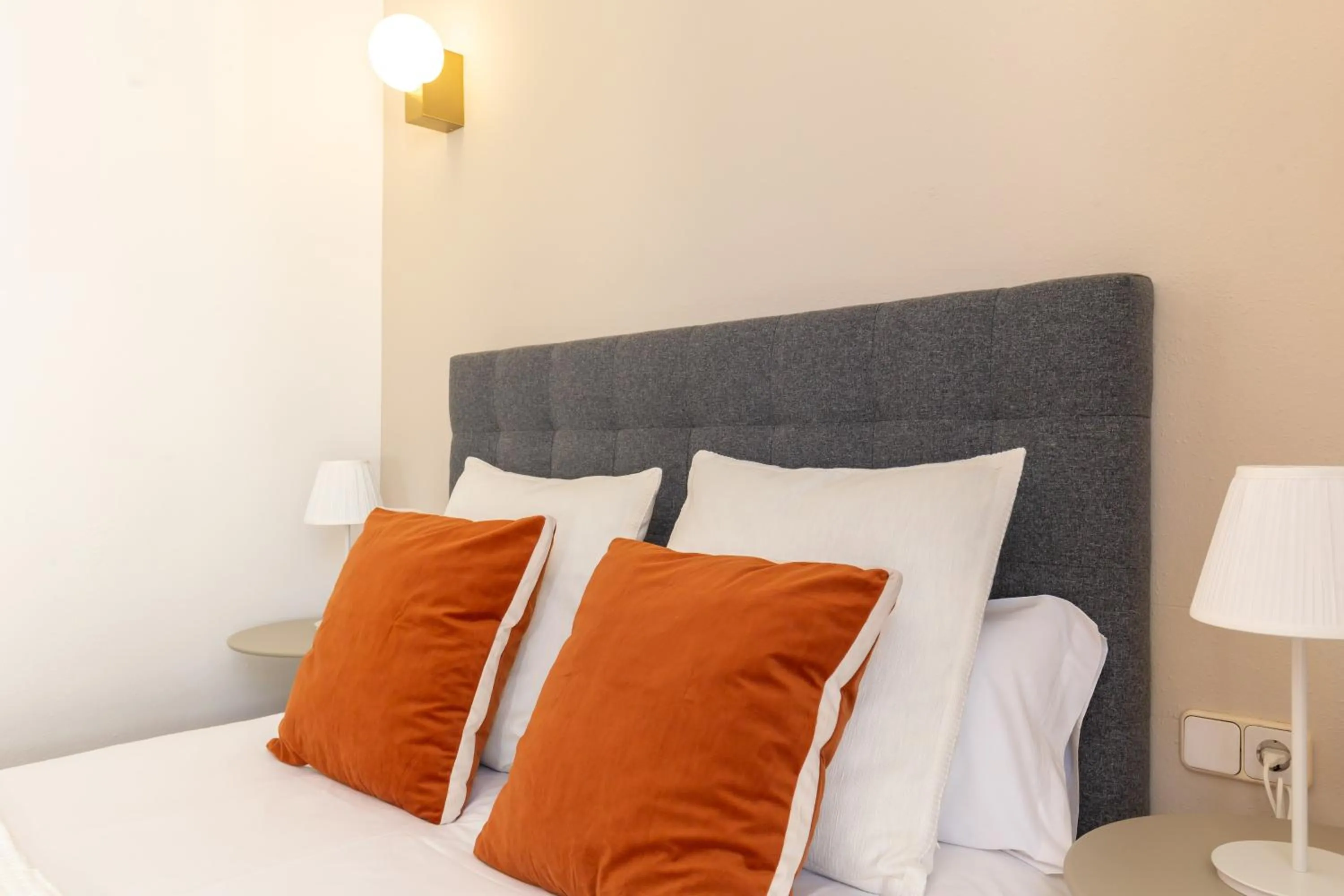 Bedroom, Bed in Picasso Suites