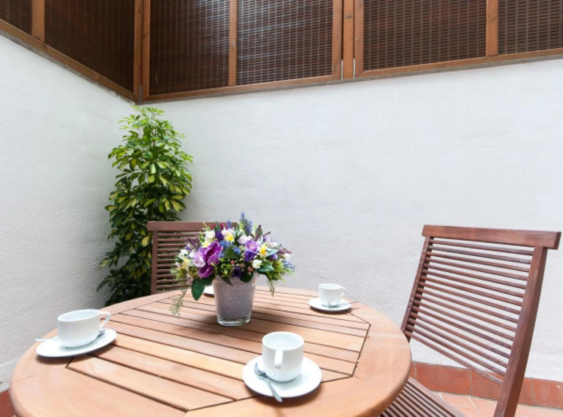 Patio in Picasso Suites