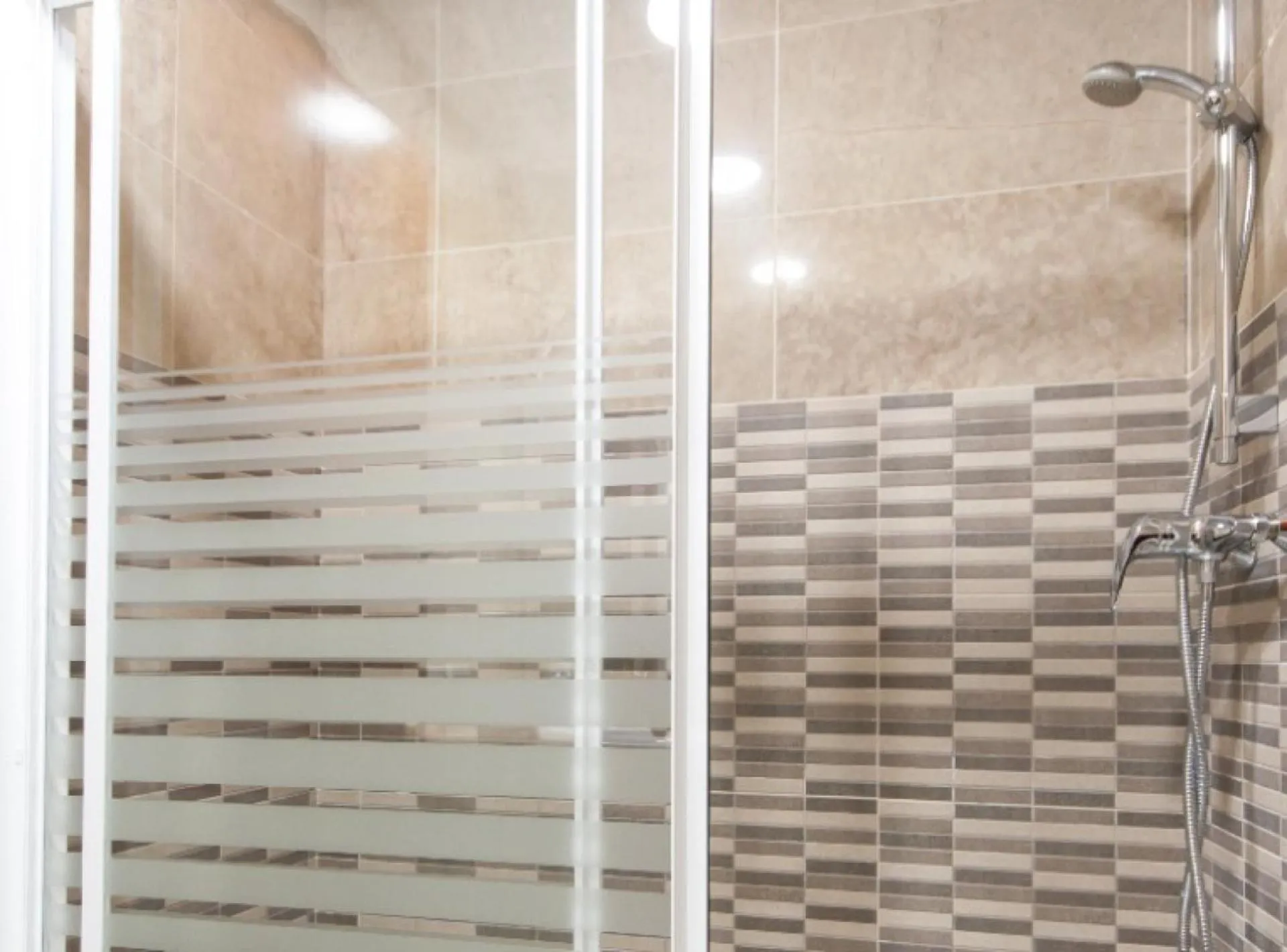 Shower in Picasso Suites