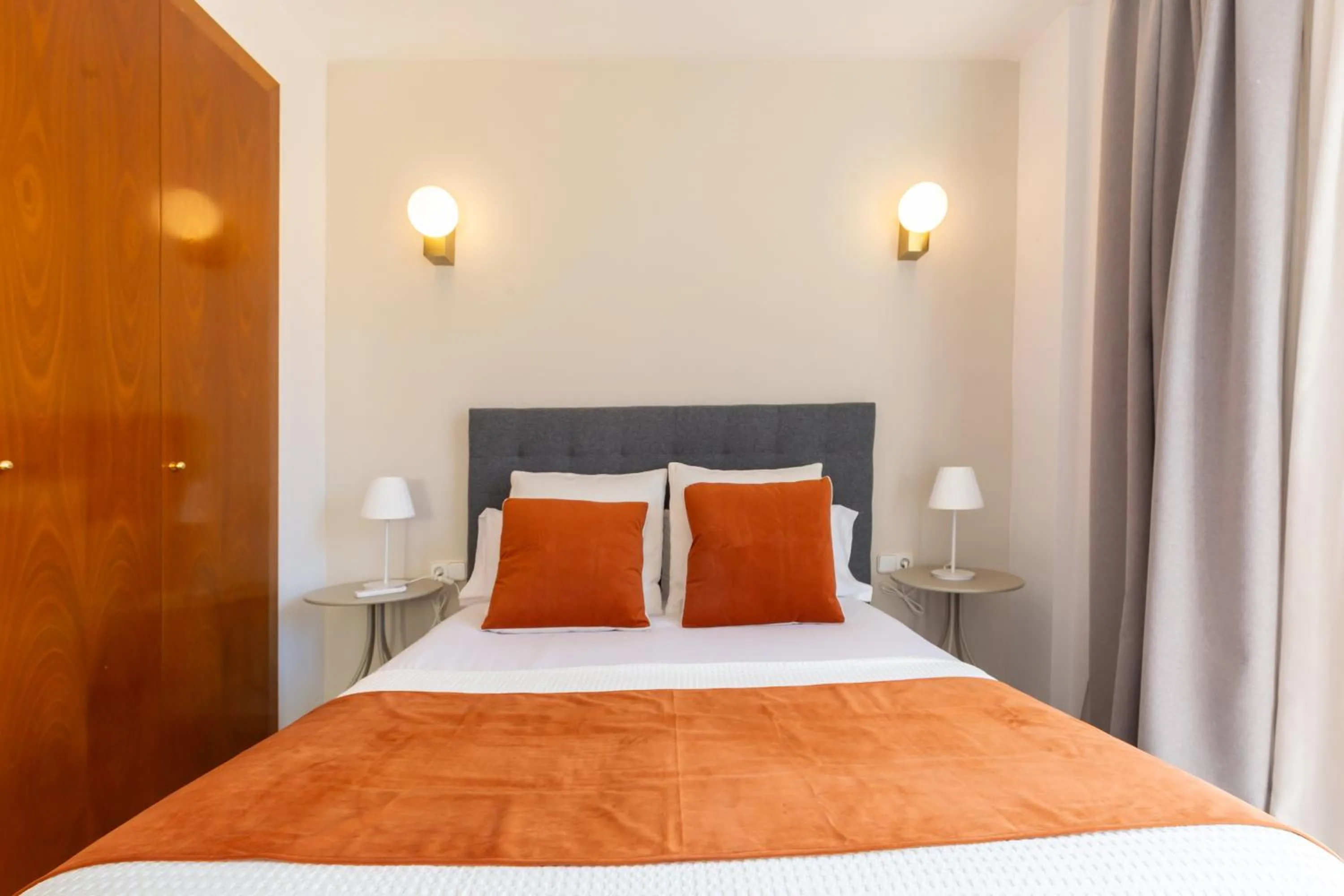 Photo of the whole room, Bed in Picasso Suites