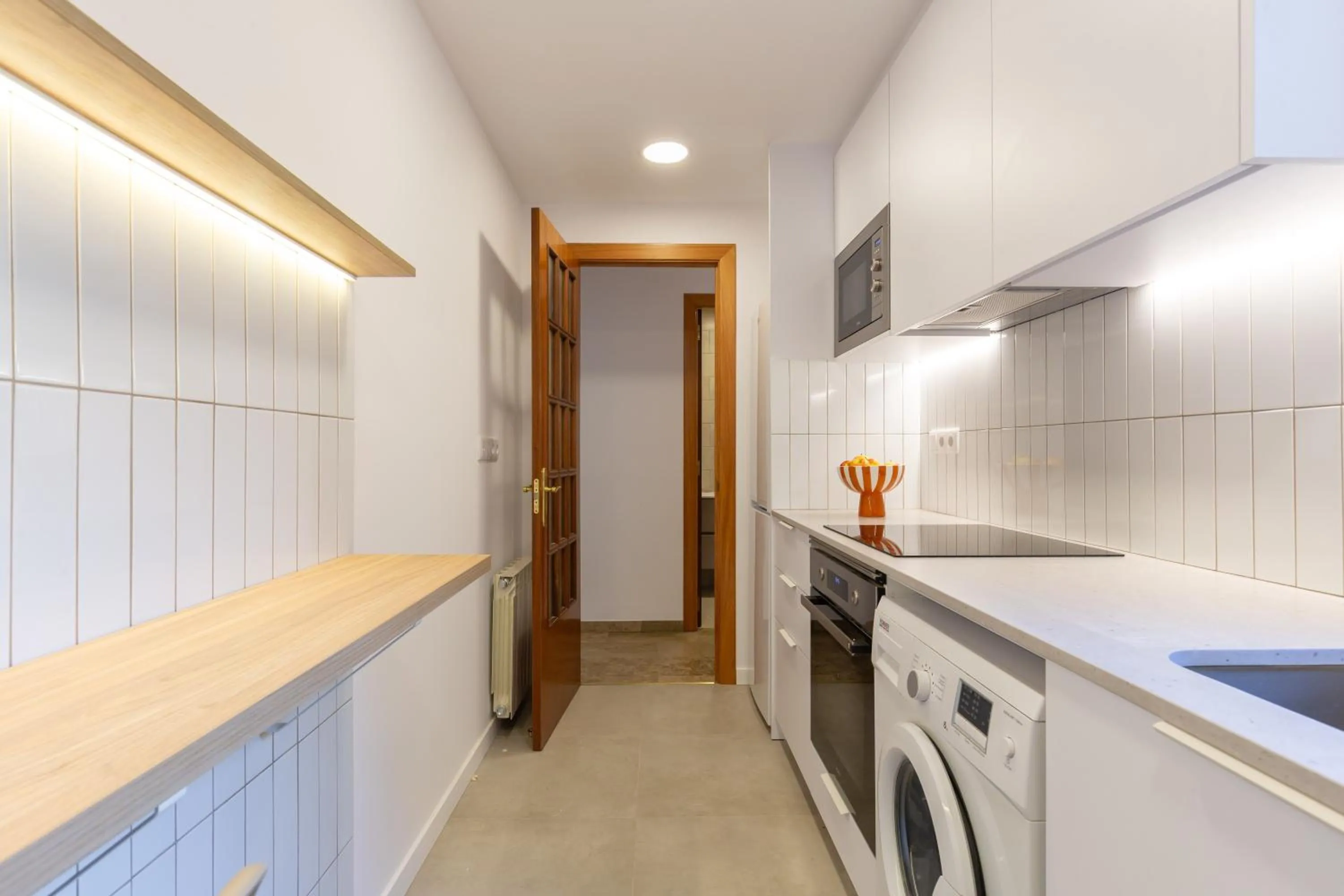 Kitchen or kitchenette in Picasso Suites