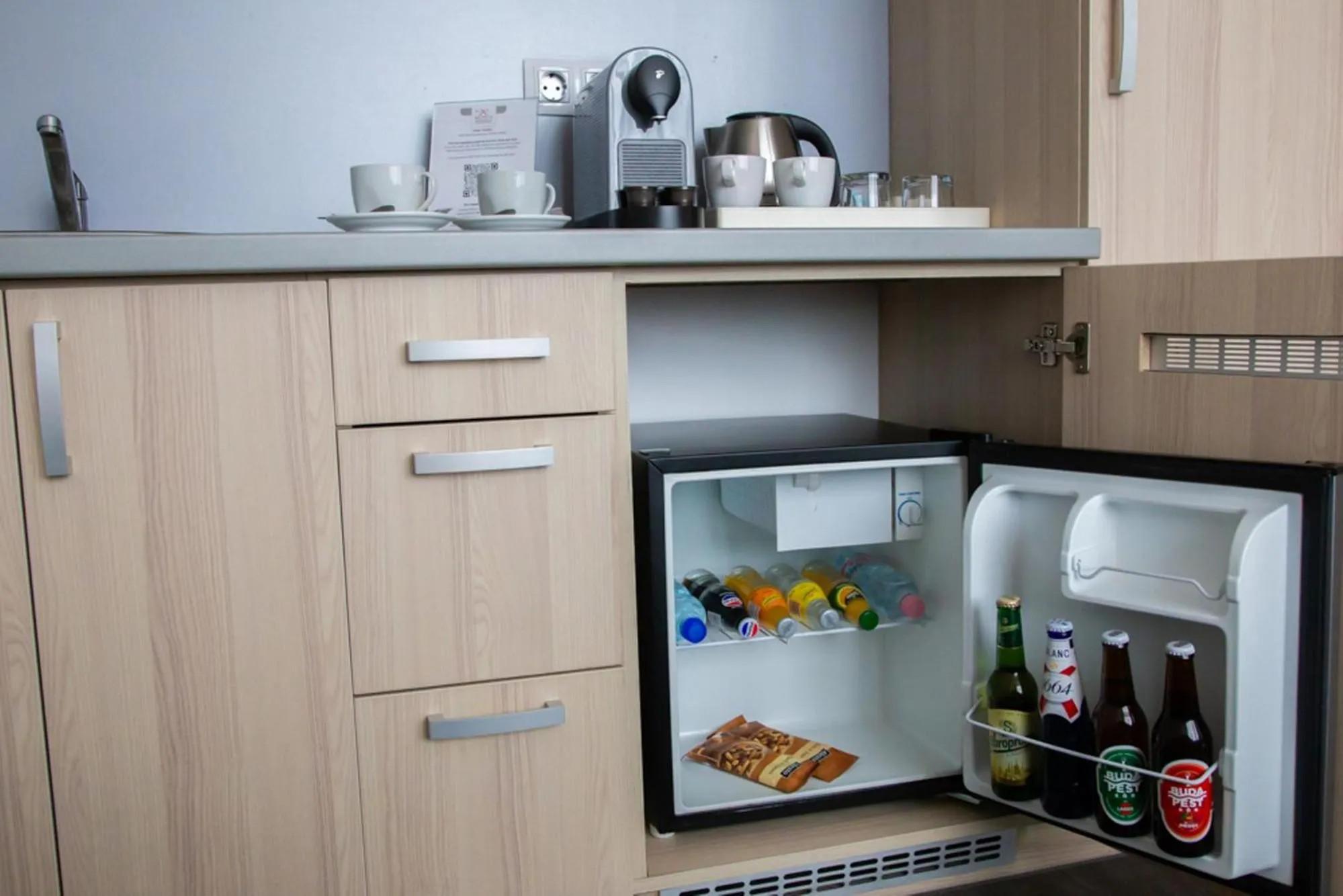 Coffee/tea facilities in Hotel Regnum Residence