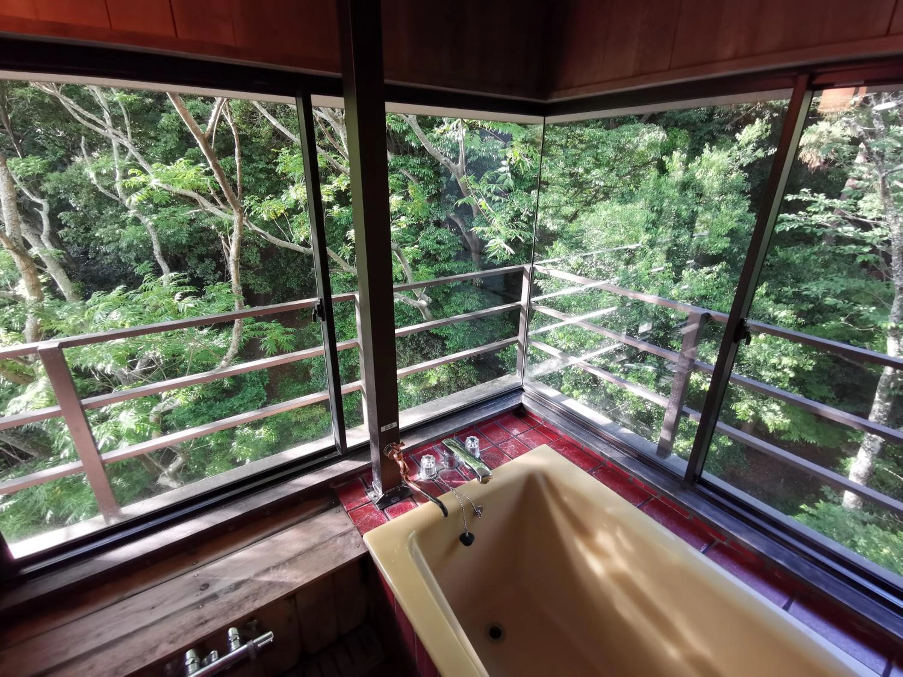 Bathroom in Sakahijiri gyokushoen