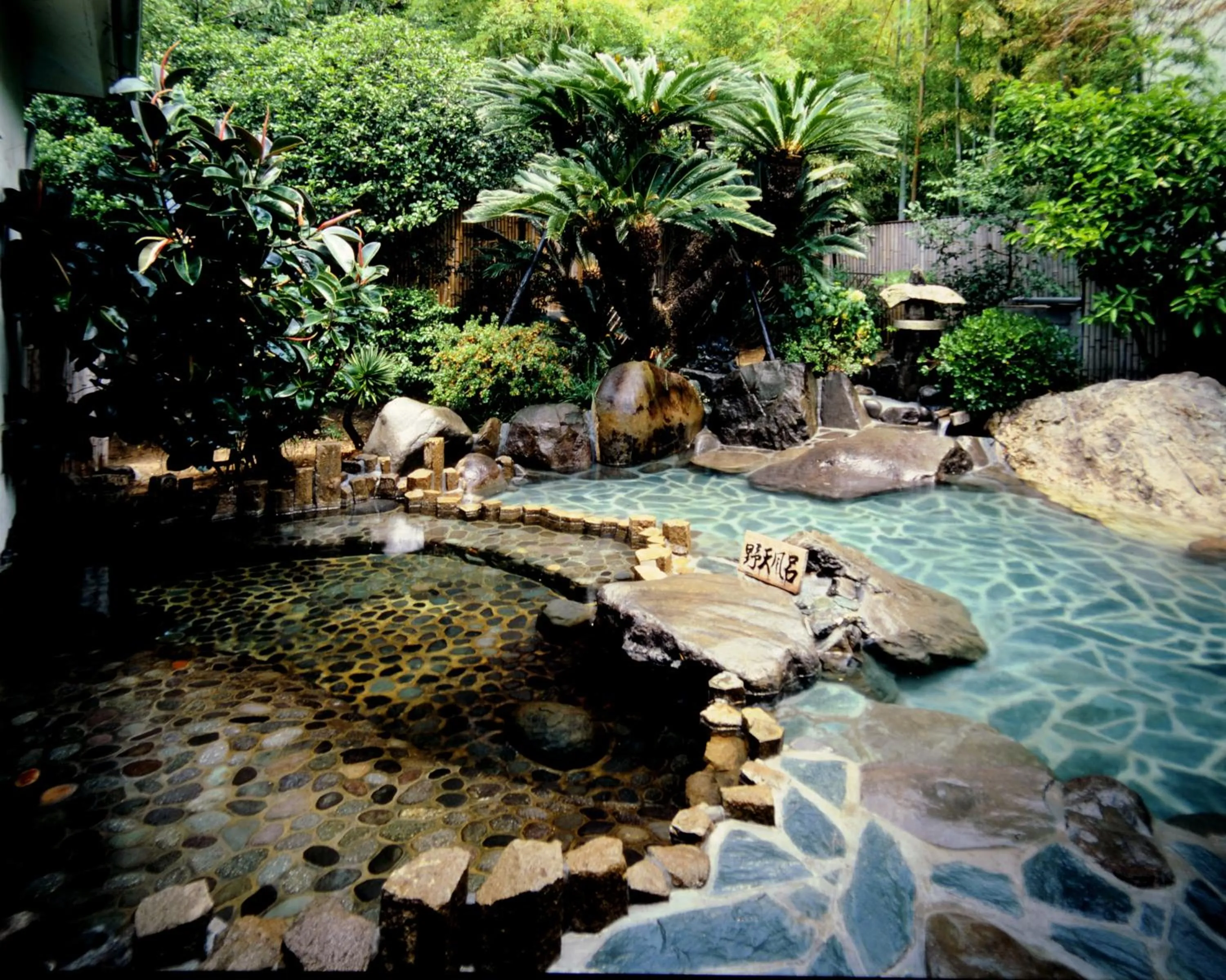 Open Air Bath in Sakahijiri gyokushoen