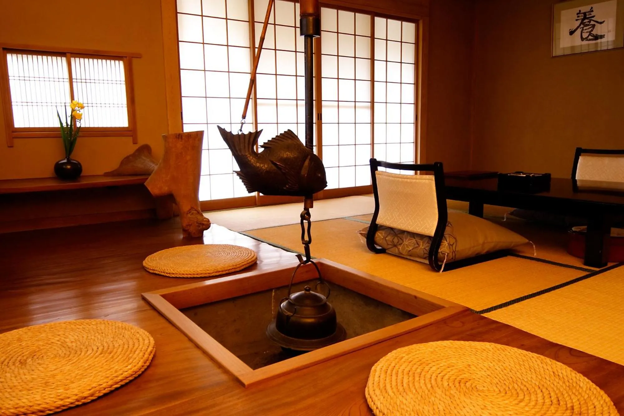 Photo of the whole room in Sakahijiri gyokushoen
