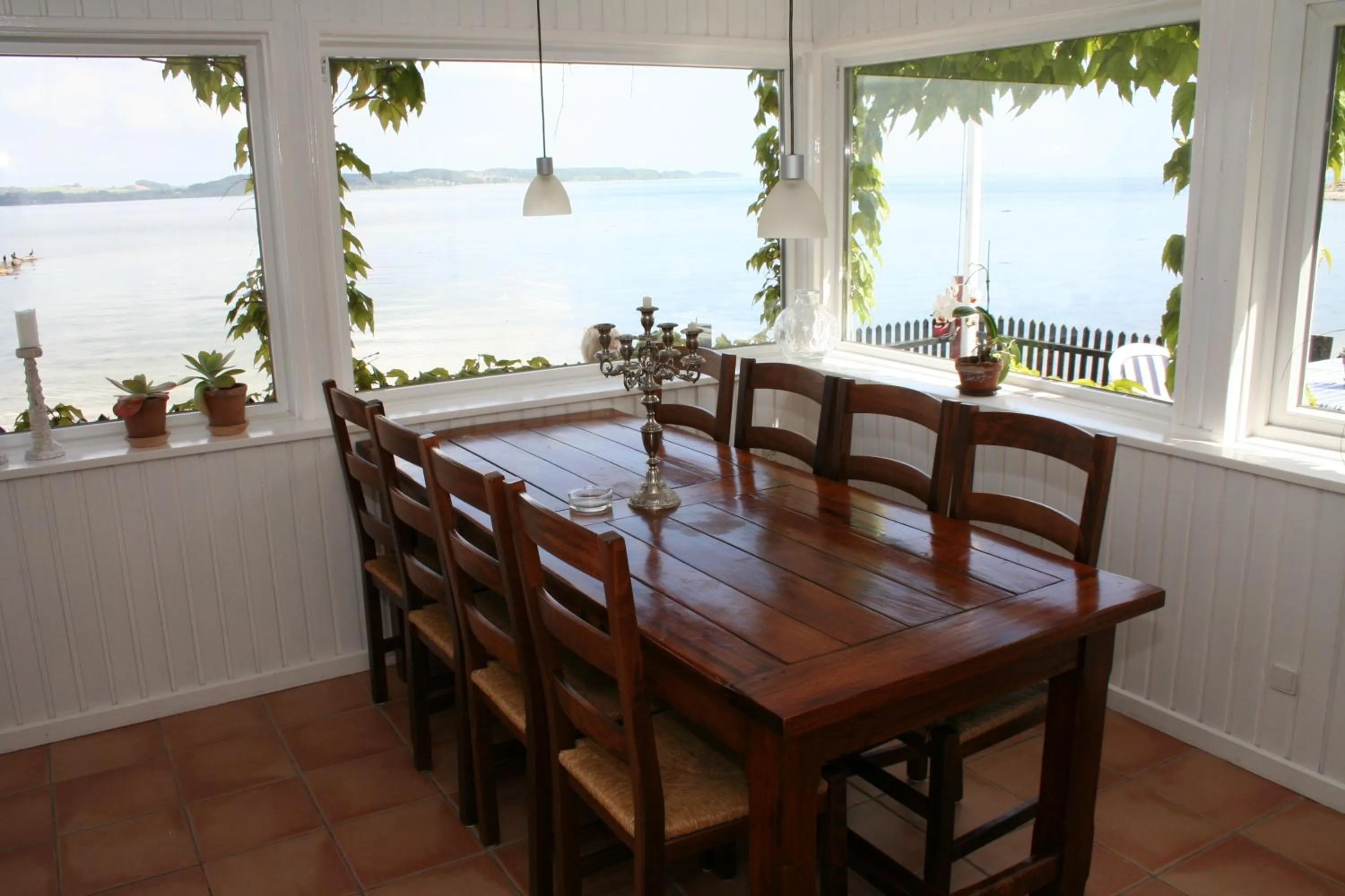 Dining area in Loff Holiday Houses