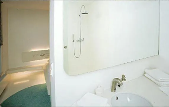 Bathroom in Vinotel Augustin