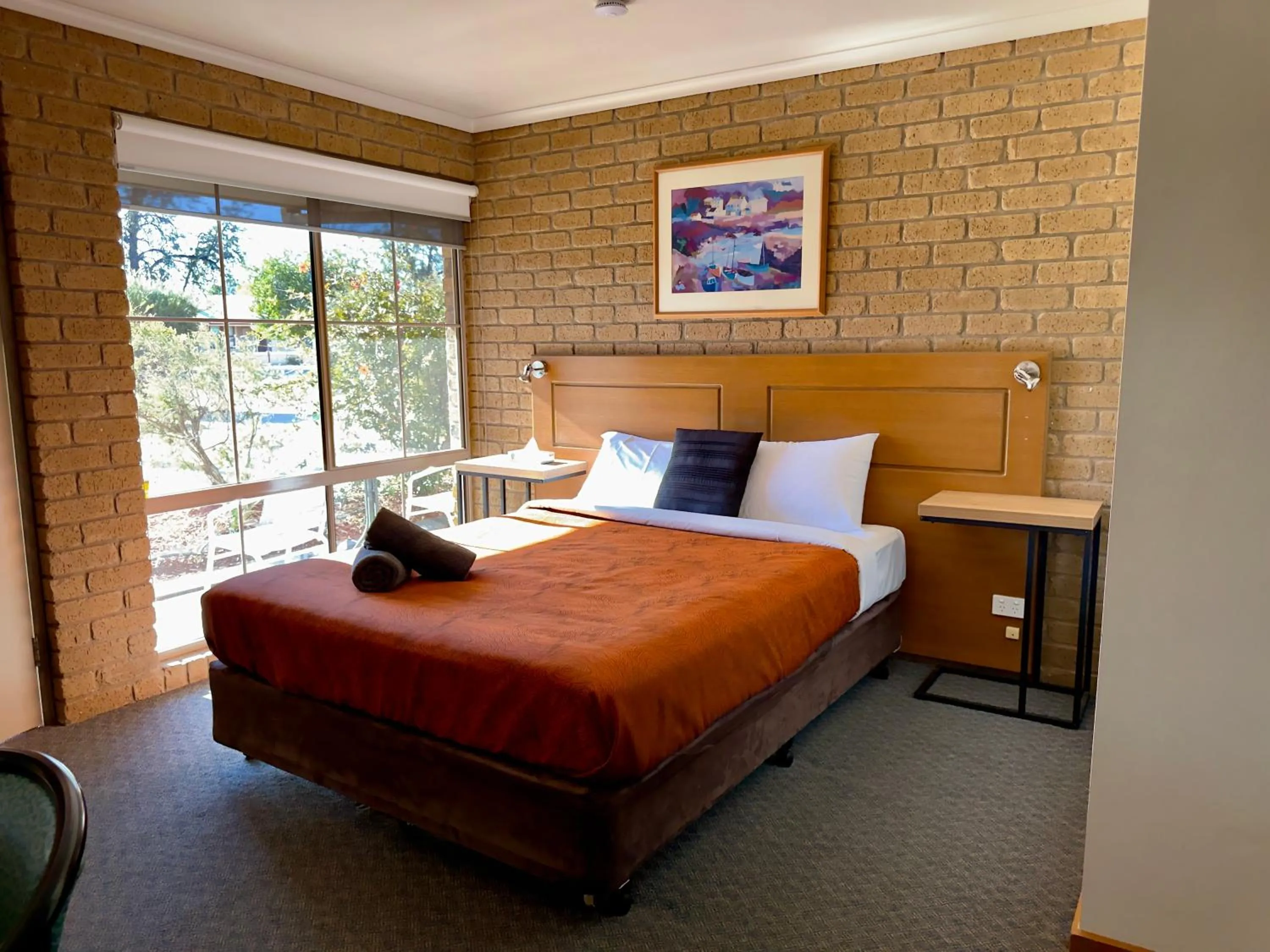 Bedroom, Bed in Darling Junction Motor Inn