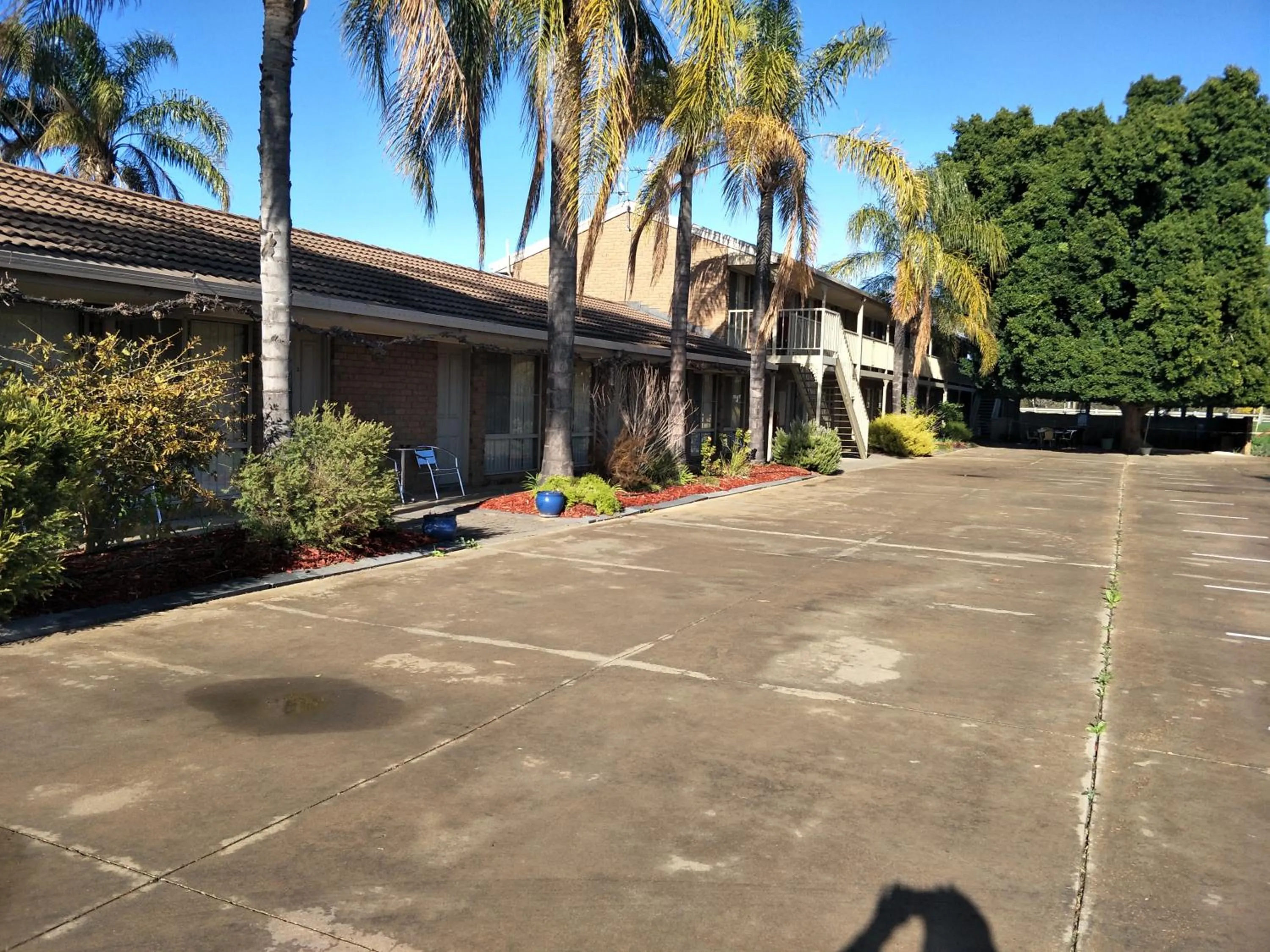 Property building in Darling Junction Motor Inn