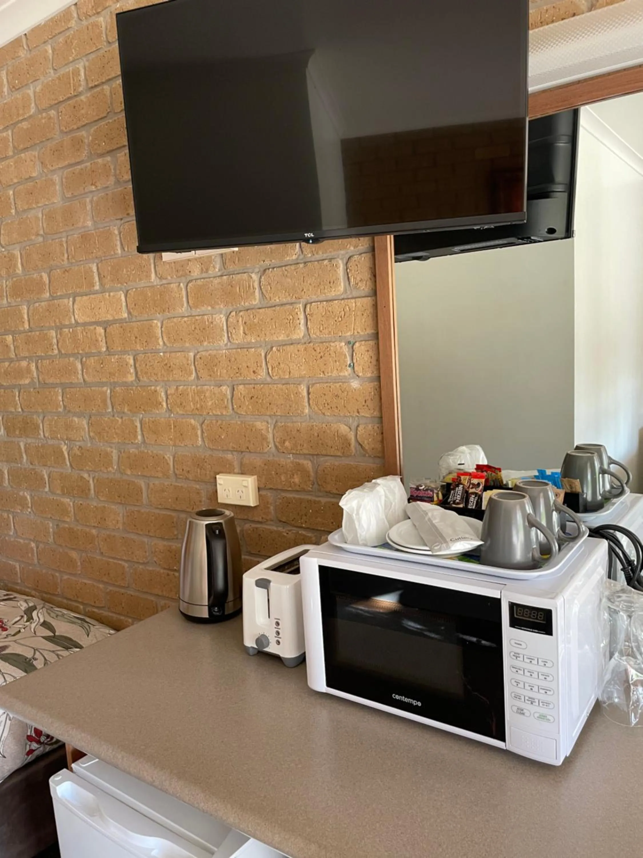 Coffee/tea facilities in Darling Junction Motor Inn