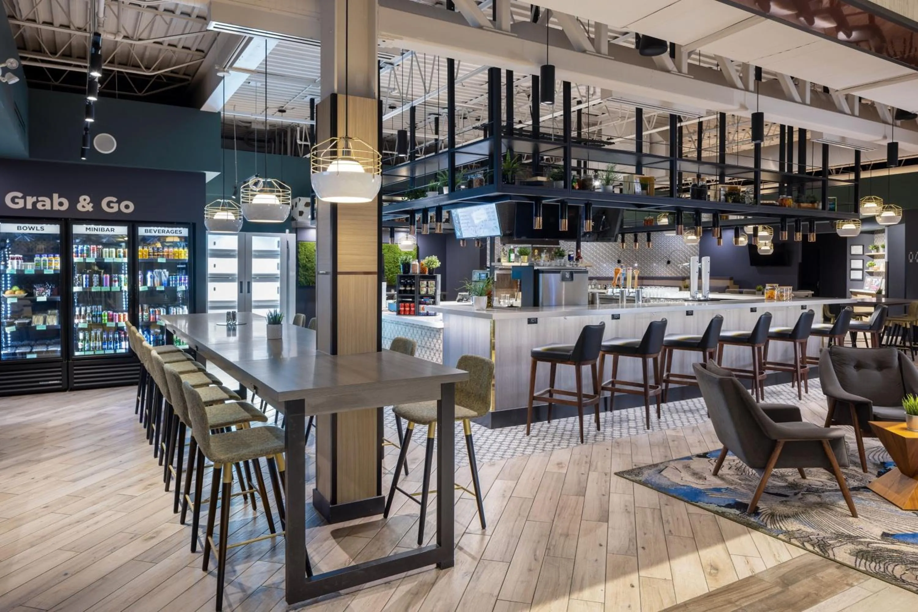 Restaurant/places to eat in Delta Hotels by Marriott Calgary South