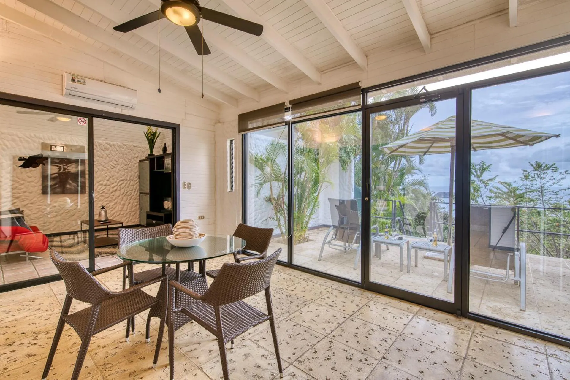 Seating area in Villa Roca Boutique Resort & Suites - ADULT ONLY