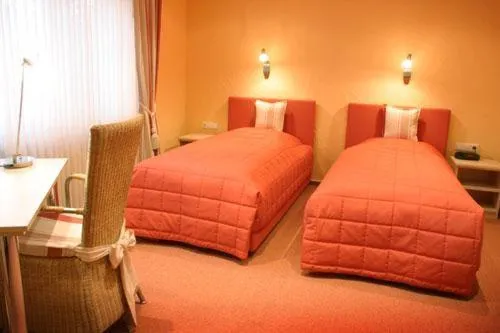 Day, Bed in Hotel zur Linde