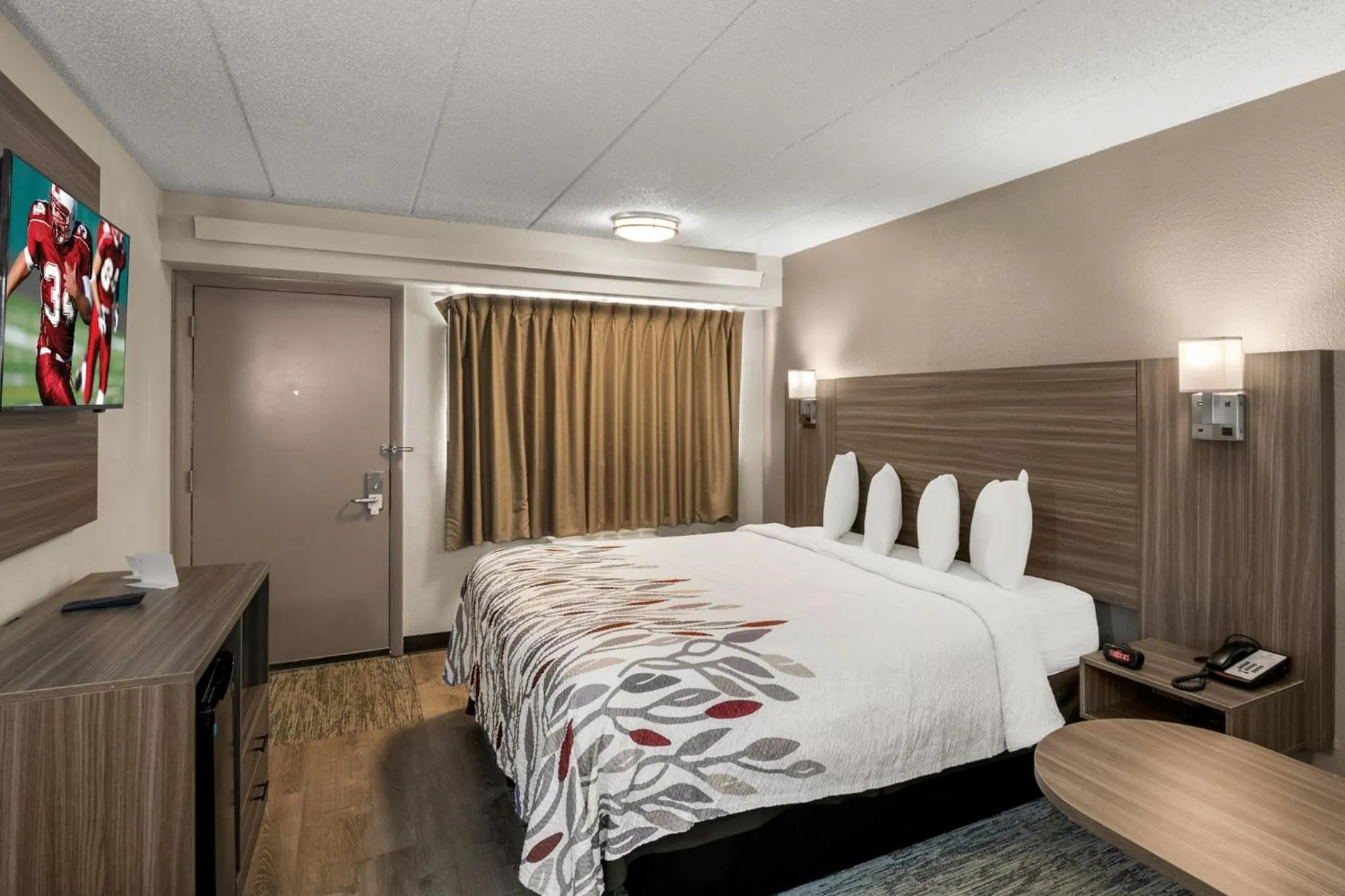 Bedroom, Bed in Red Roof Inn Enfield