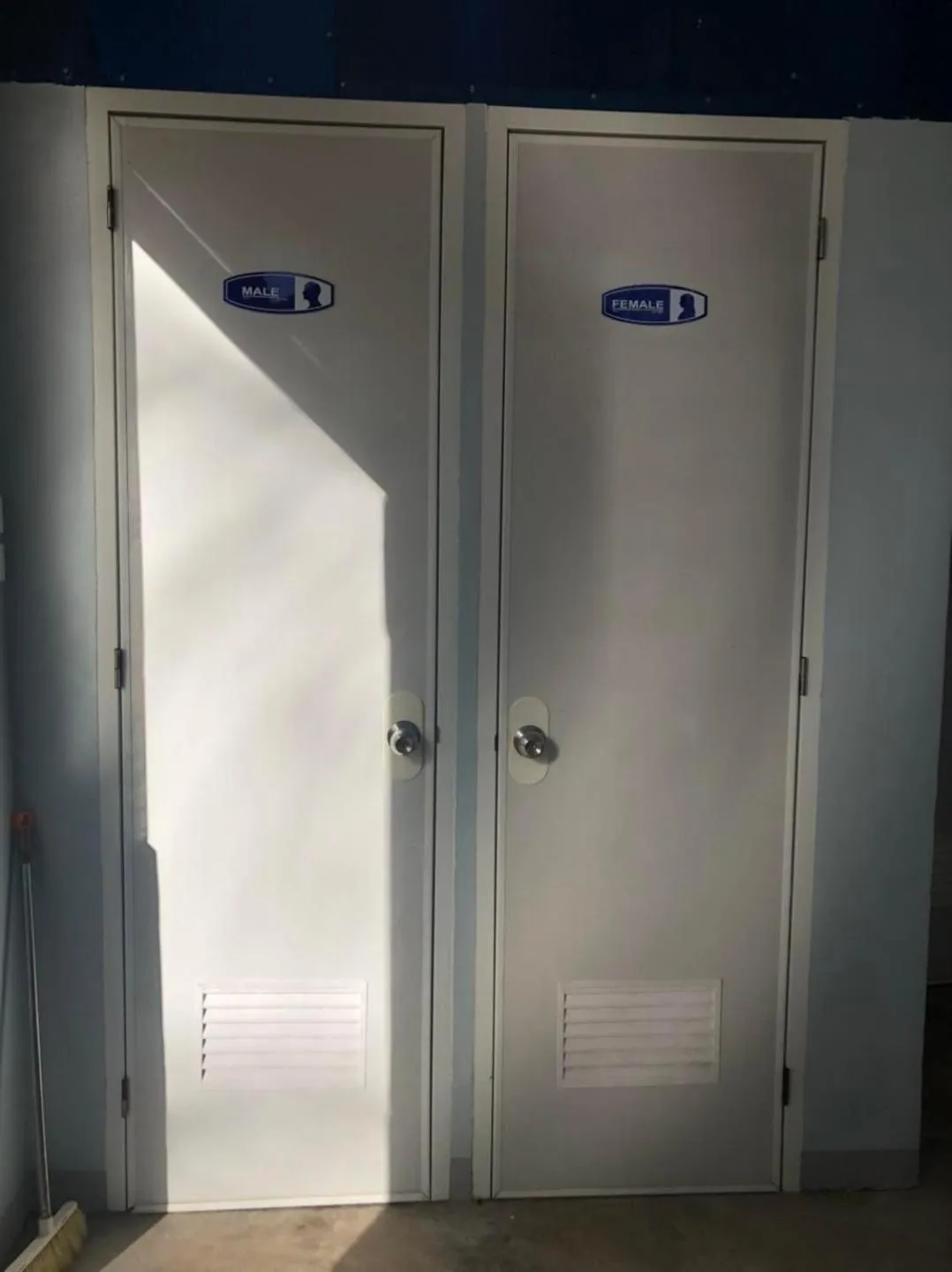 Bathroom in In Dai Aquasports and Beach Resort