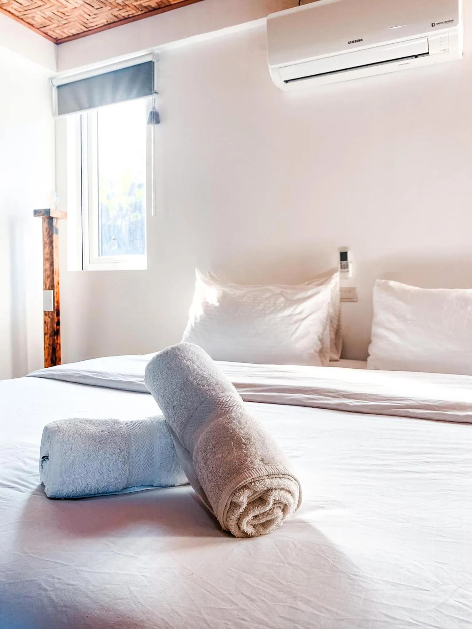 Bed in In Dai Aquasports and Beach Resort