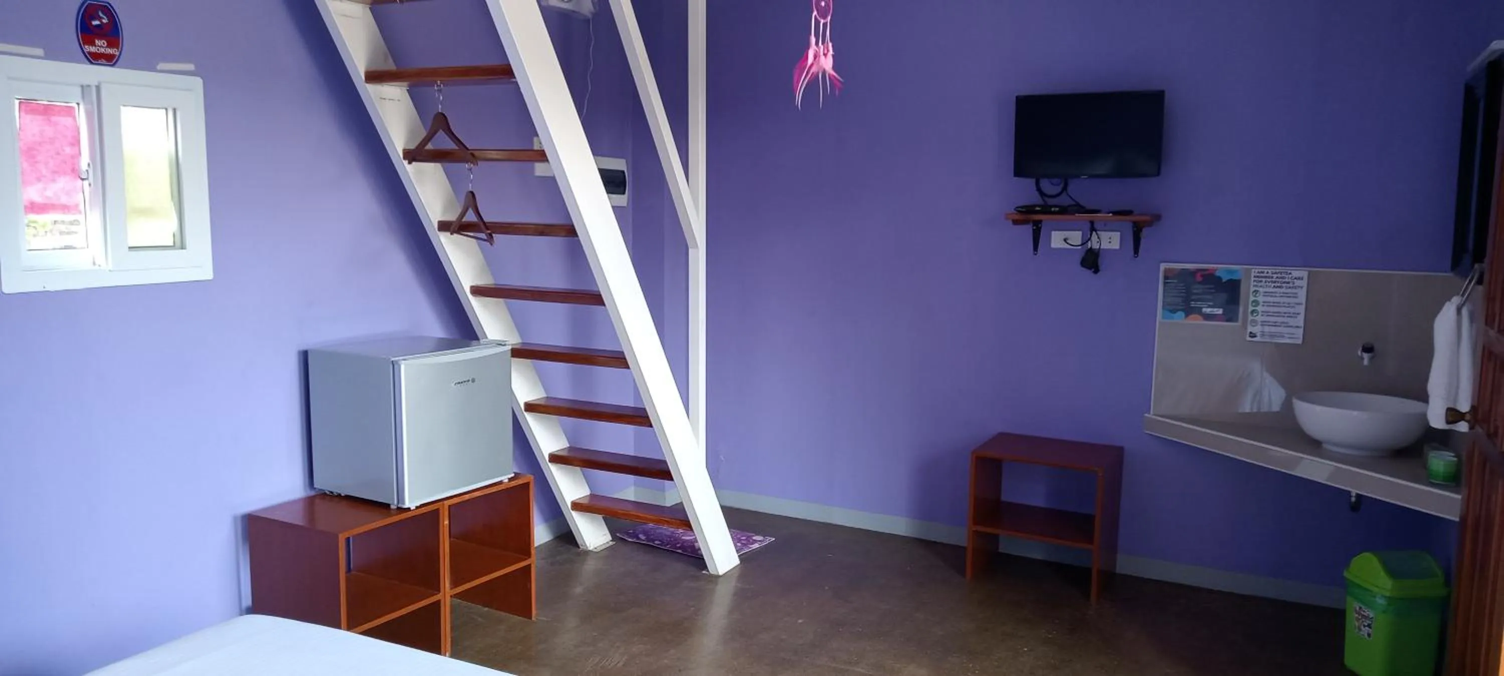 TV and multimedia in In Dai Aquasports and Beach Resort