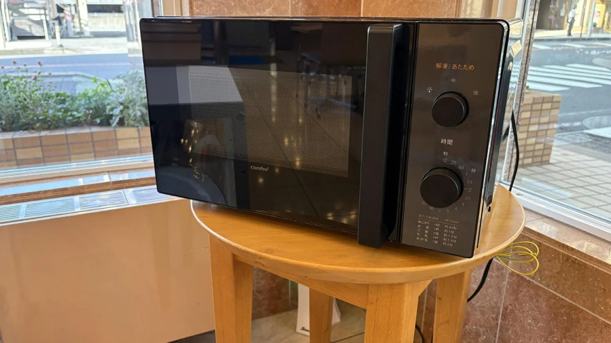 microwave in Toyoko Inn Wako-shi Ekimae