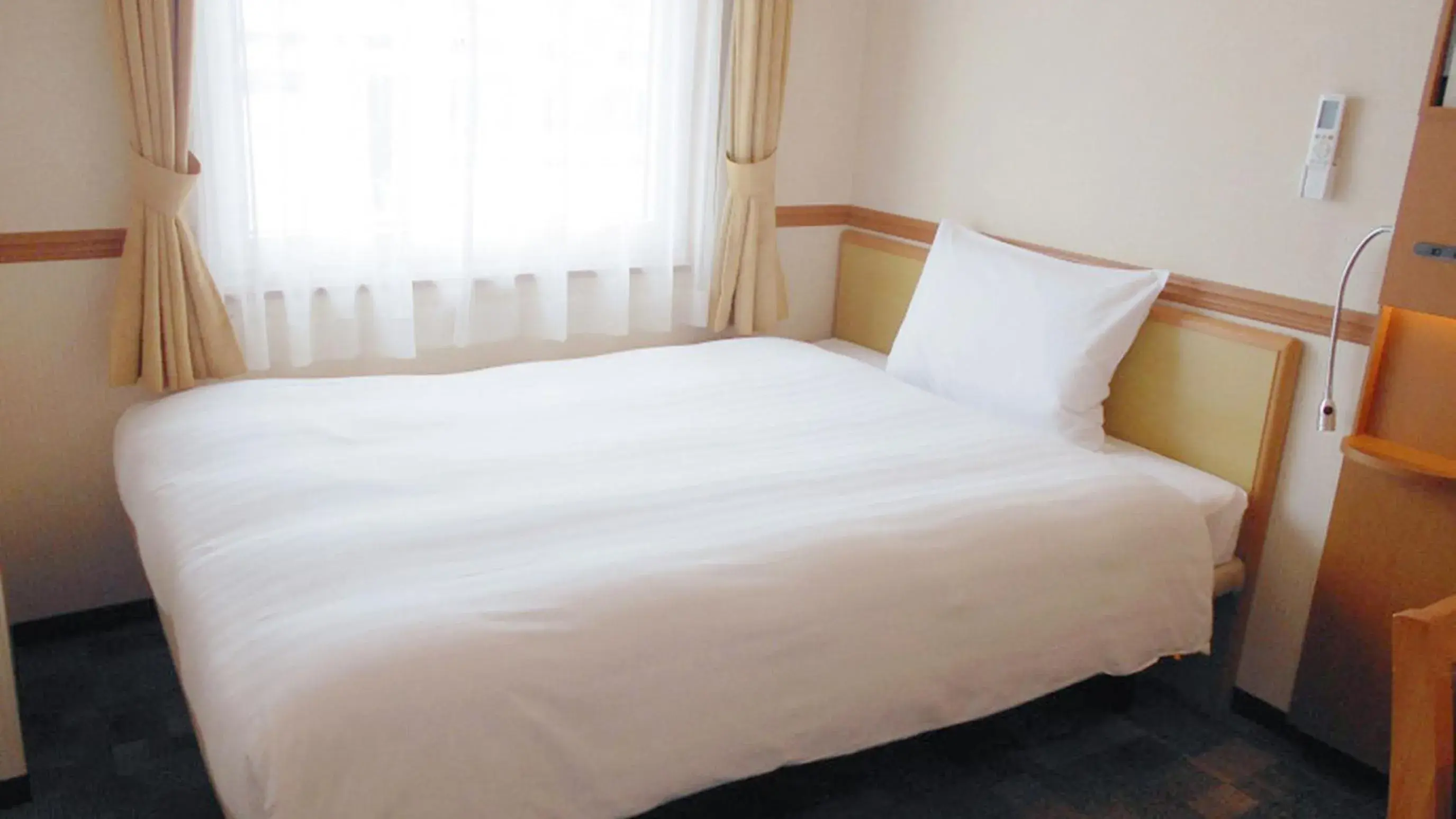 Single Room - Smoking in Toyoko Inn Shin-yamaguchi-eki Shinkansen-guchi Single Room - Smoking in Toyoko Inn Shin-yamaguchi-eki Shinkansen-guchi