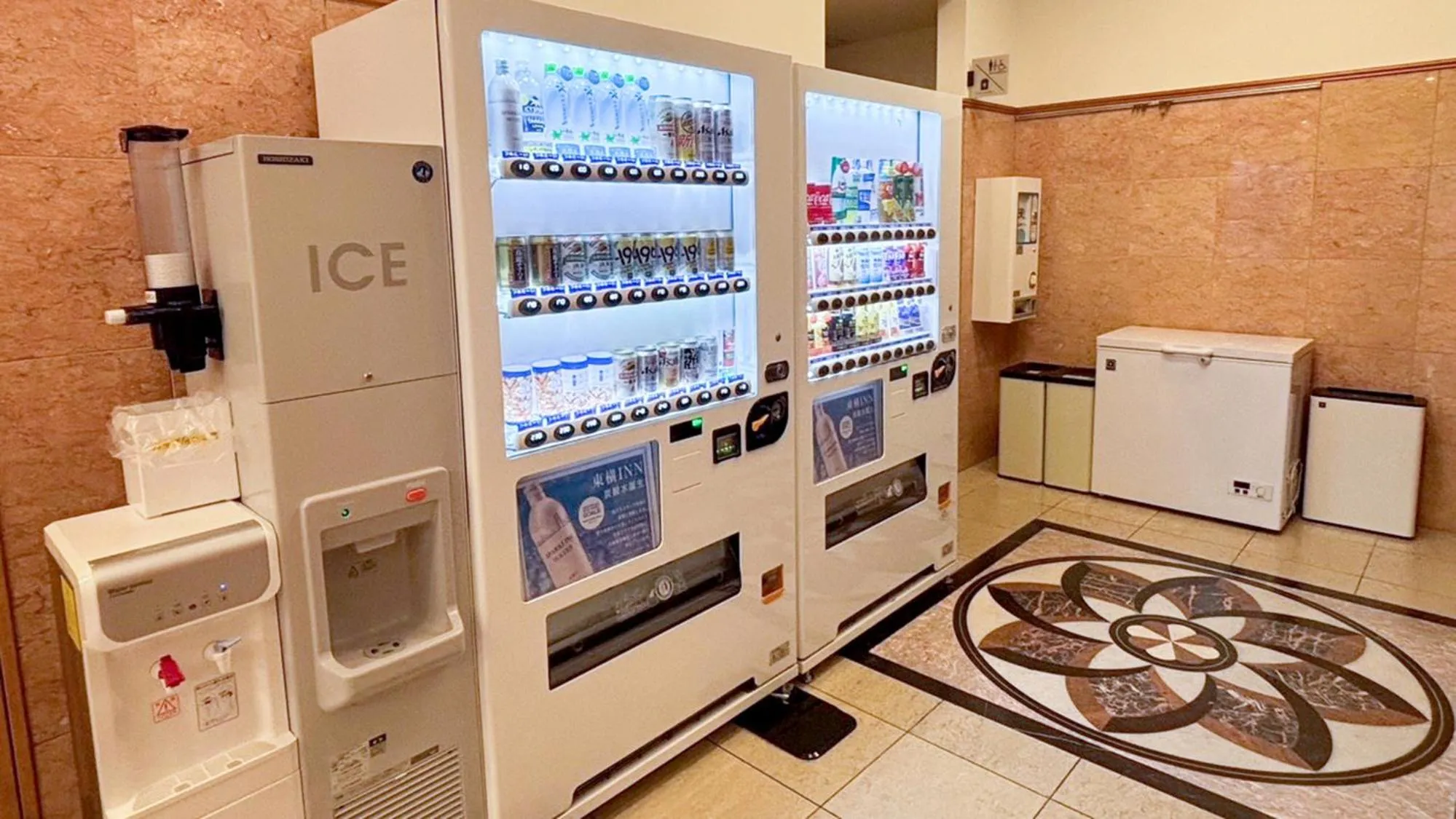 vending machine in Toyoko Inn Soka-eki Nishi-guchi