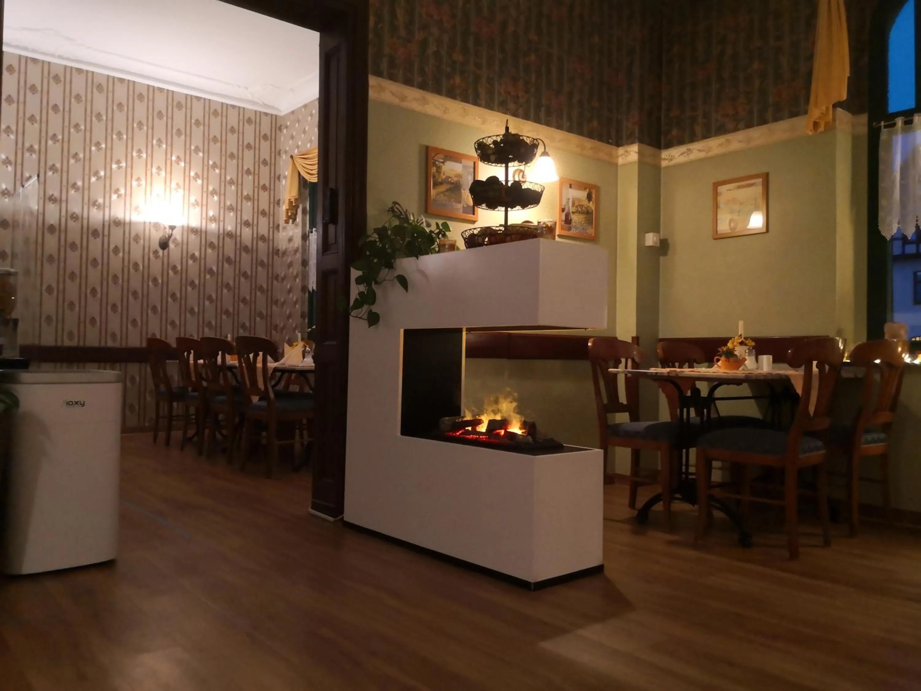 Restaurant/places to eat in Hotel Villa Alice