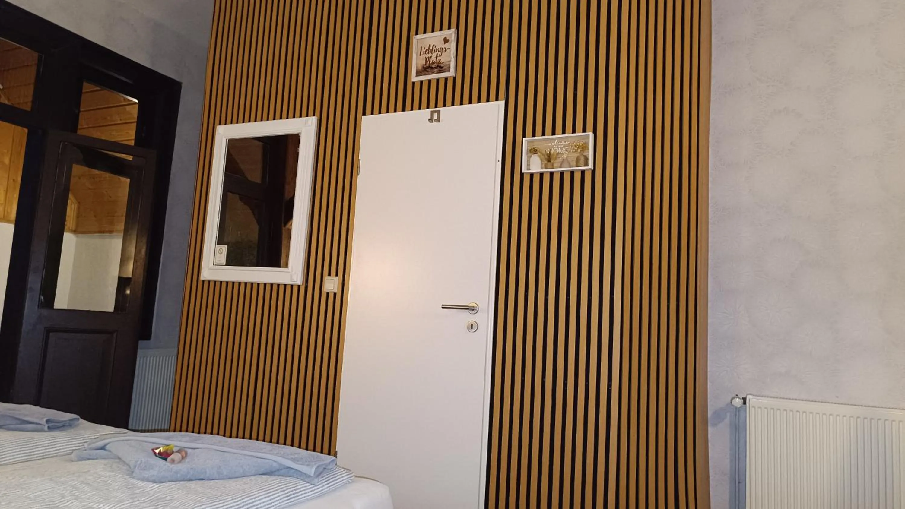 Photo of the whole room, Bed in Hotel Villa Alice