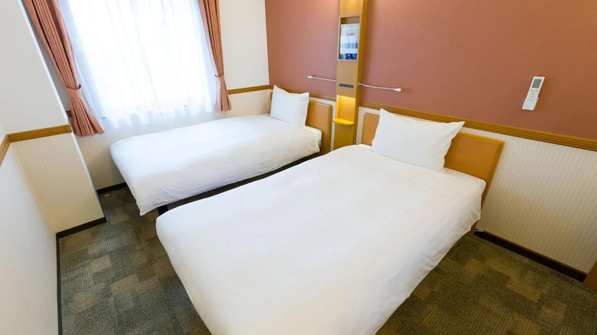 Twin Room - Smoking in Toyoko Inn Yamato Ekimae