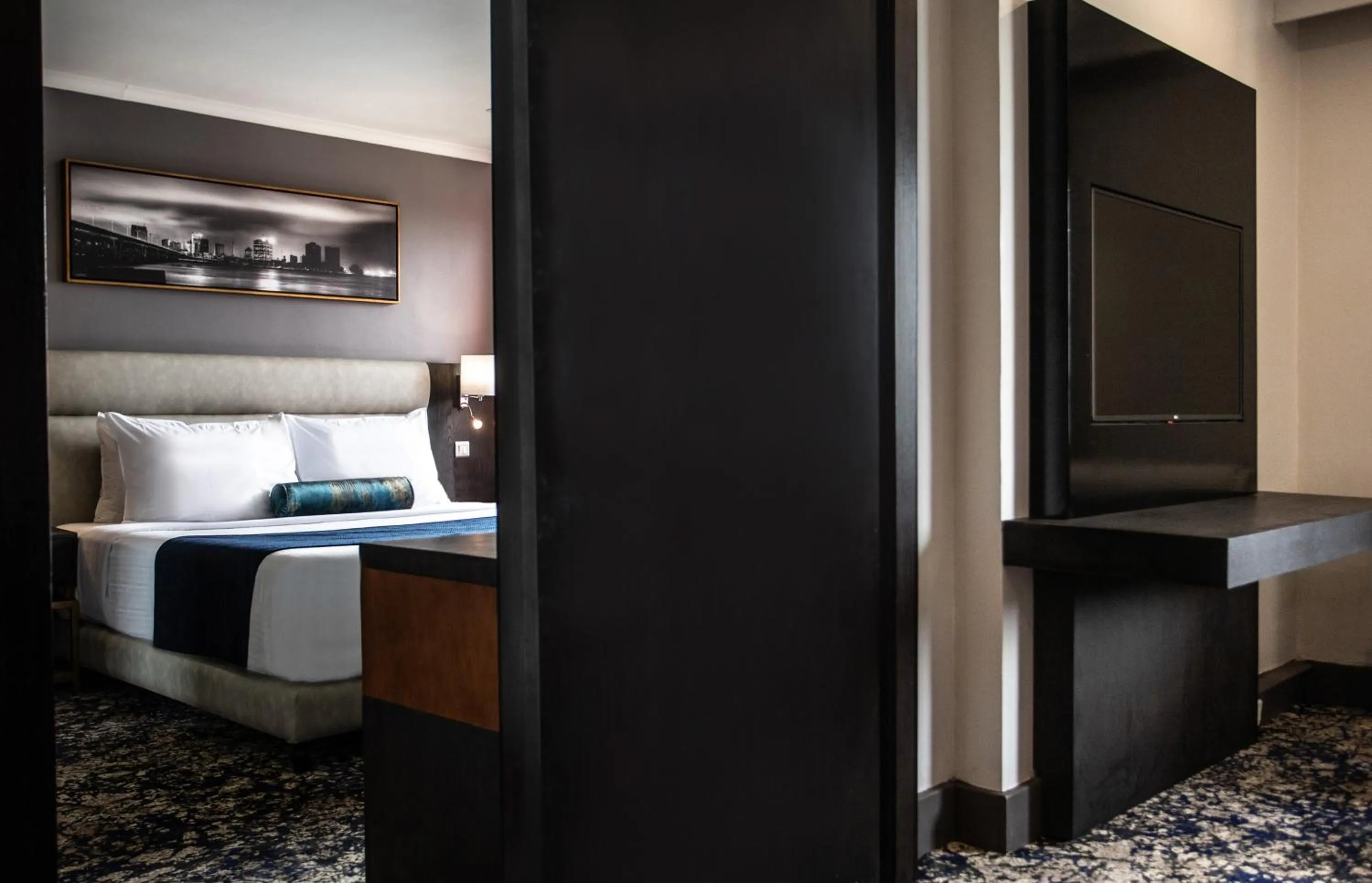 Bedroom, Bed in Mövenpick Hotel Ikoyi Lagos