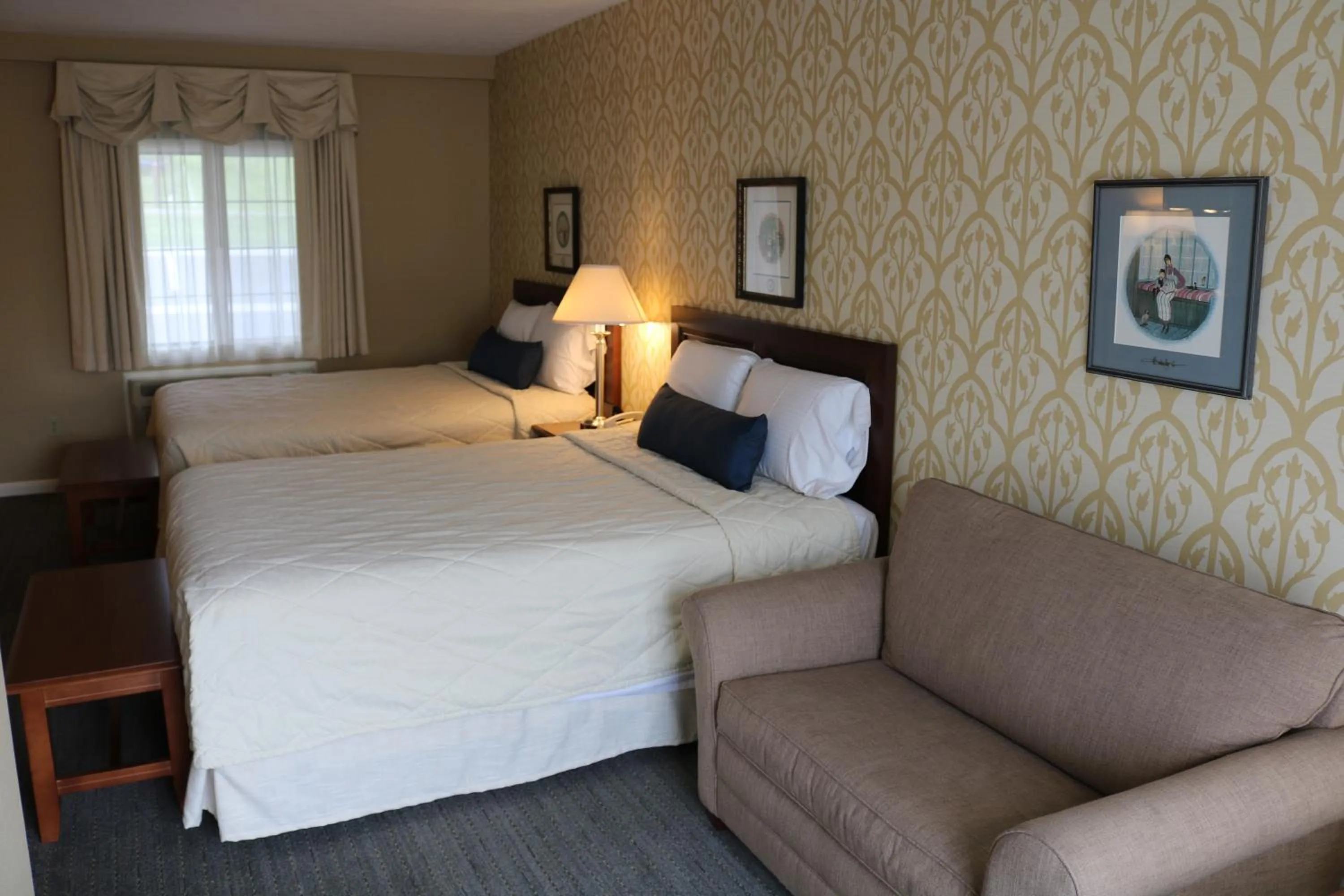 Bed in The Village Inn