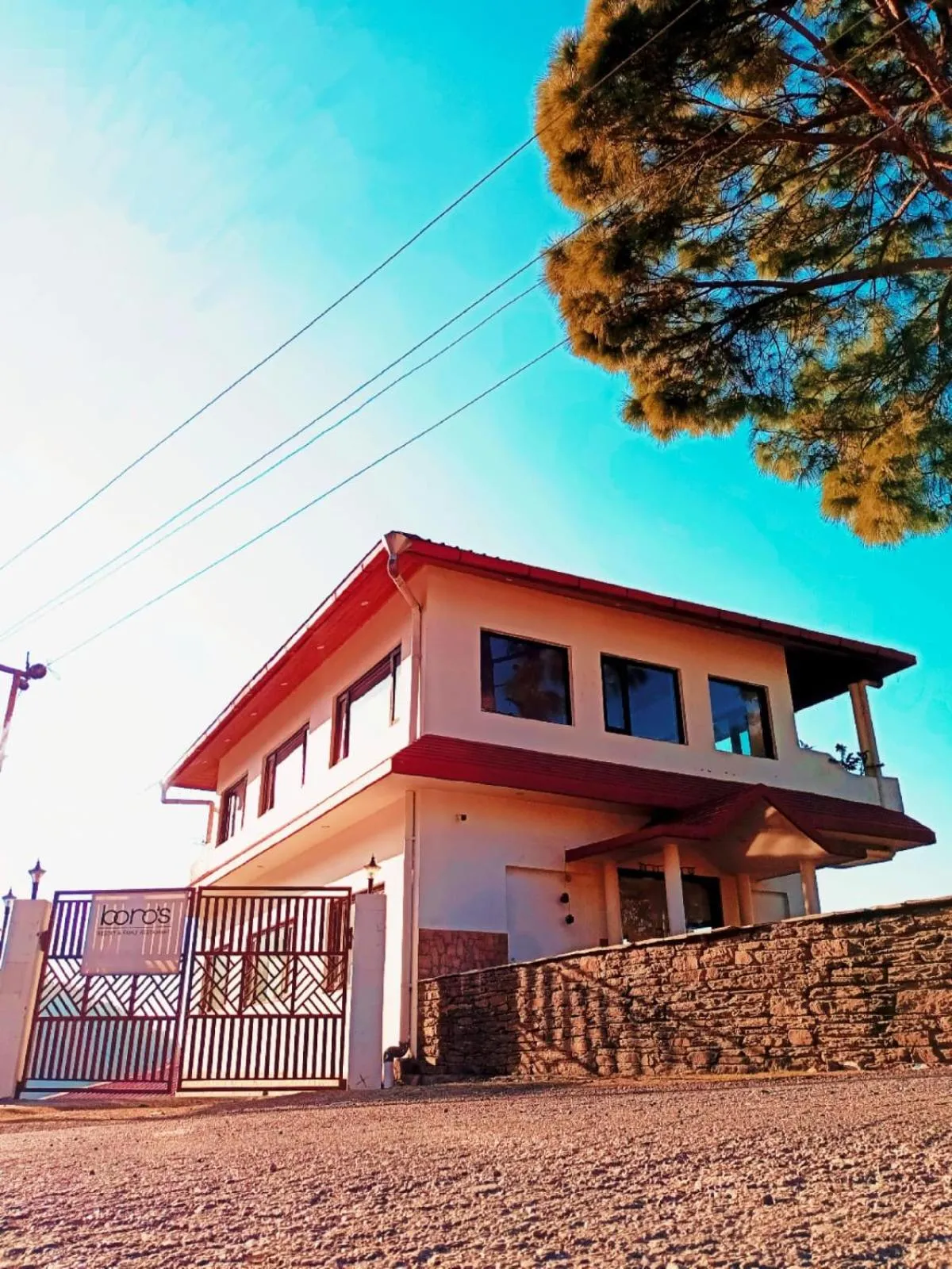 Property building in Boros Resorts Binsar