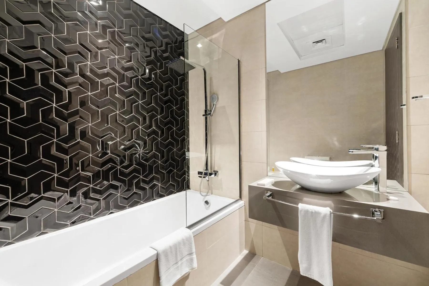 Bathroom in Unlock Metropolis Business Bay