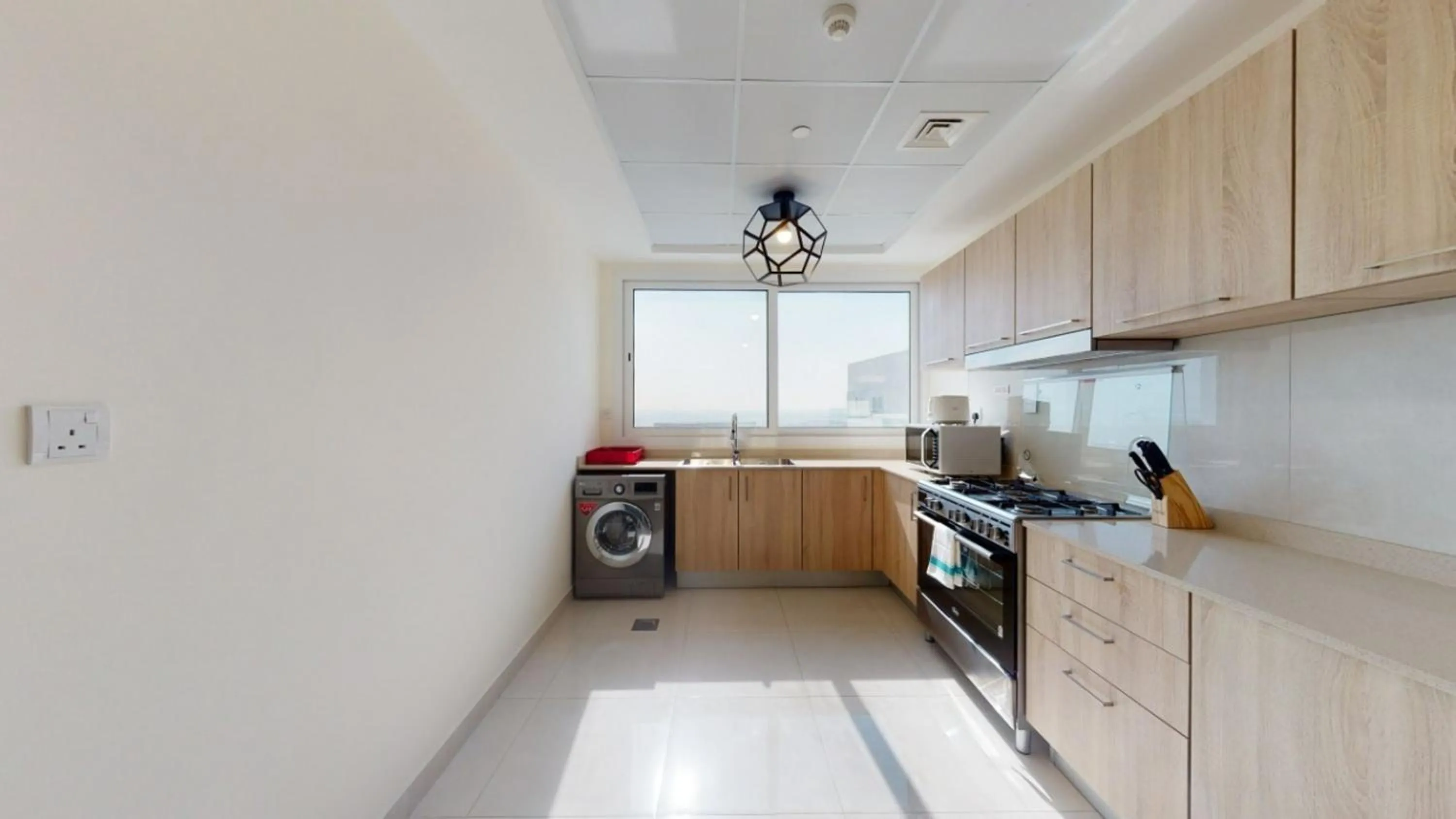 Unlock Metropolis Business Bay