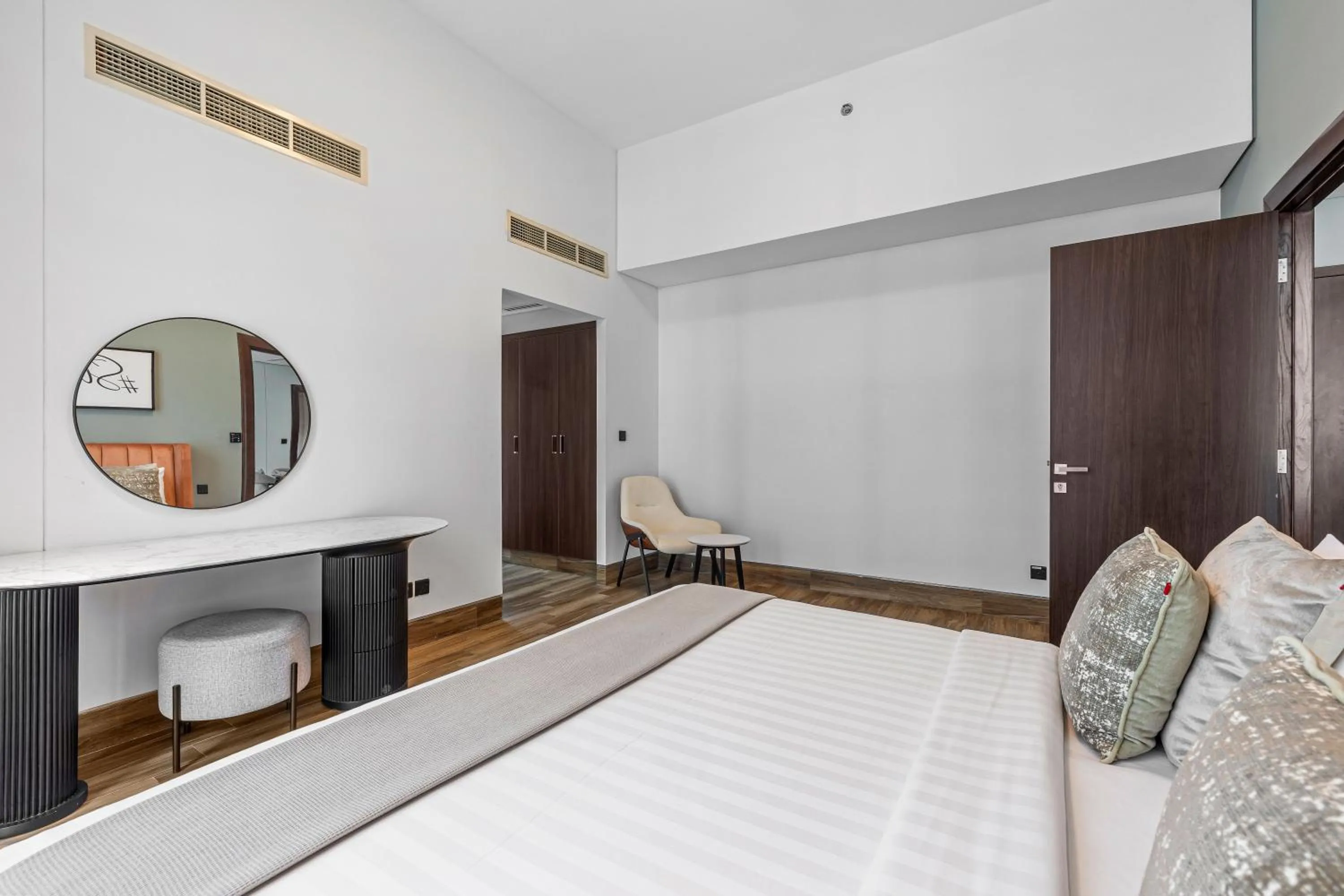 Bed in Unlock J One Downtown Dubai