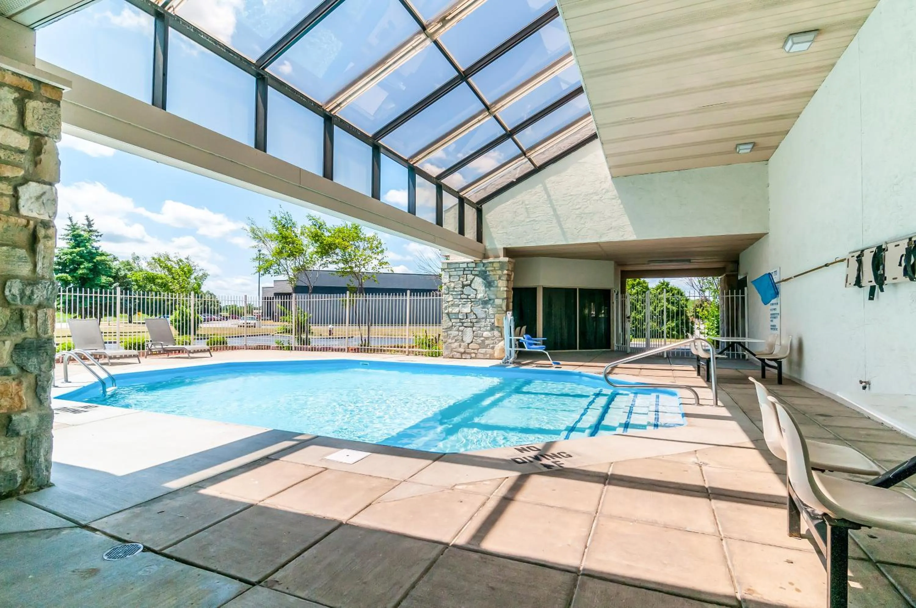 Swimming pool in Motel 6-Southgate, MI - Detroit