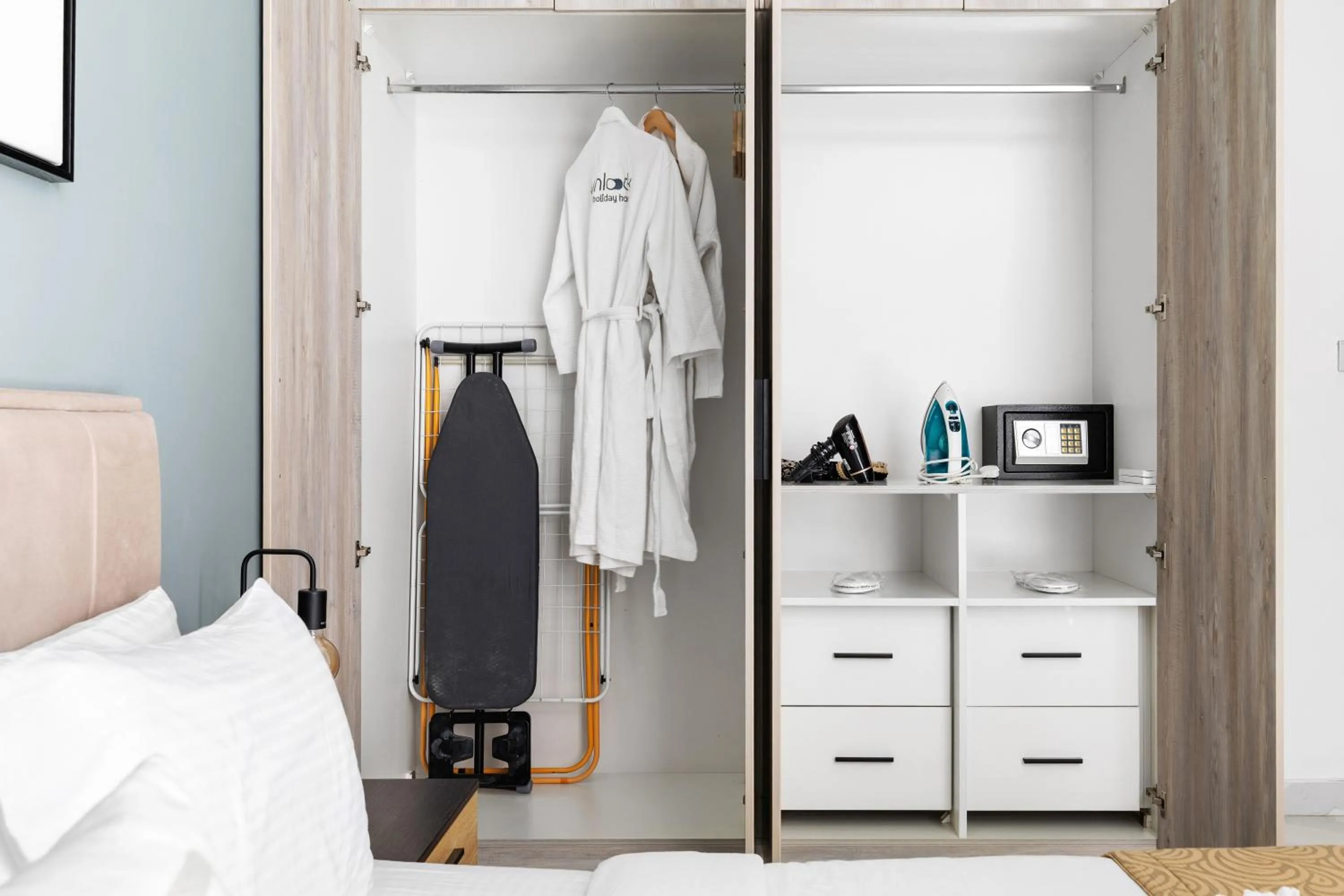 Bed in Unlock Waters Edge