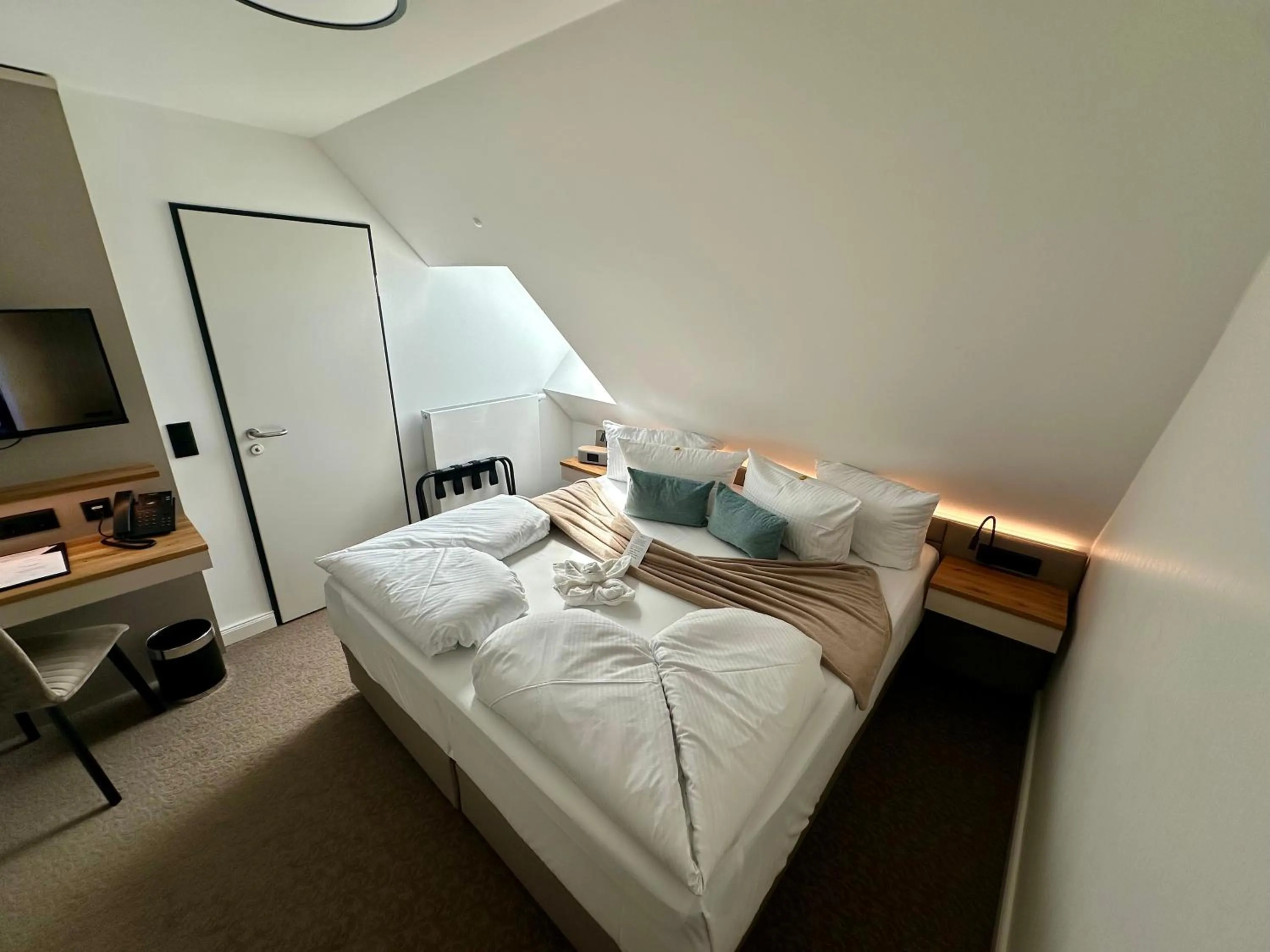 Small Double Room - single occupancy in Sandbank Hotel & Appartements Lubmin