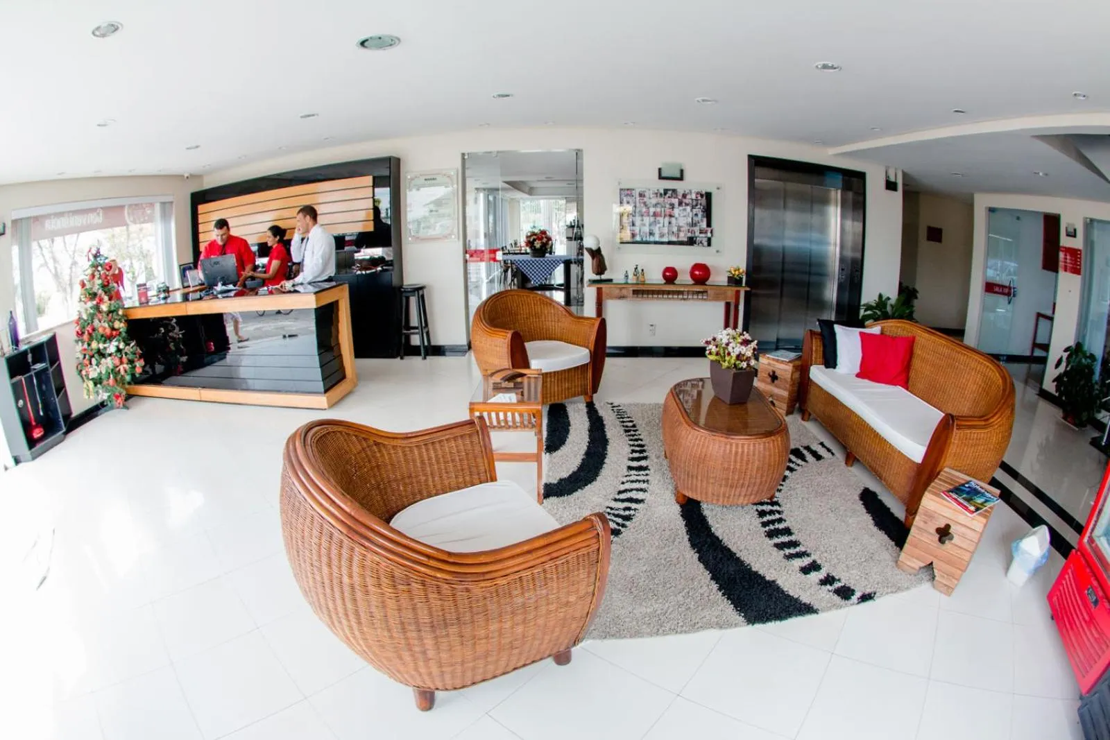 Eunapolis Plaza Hotel