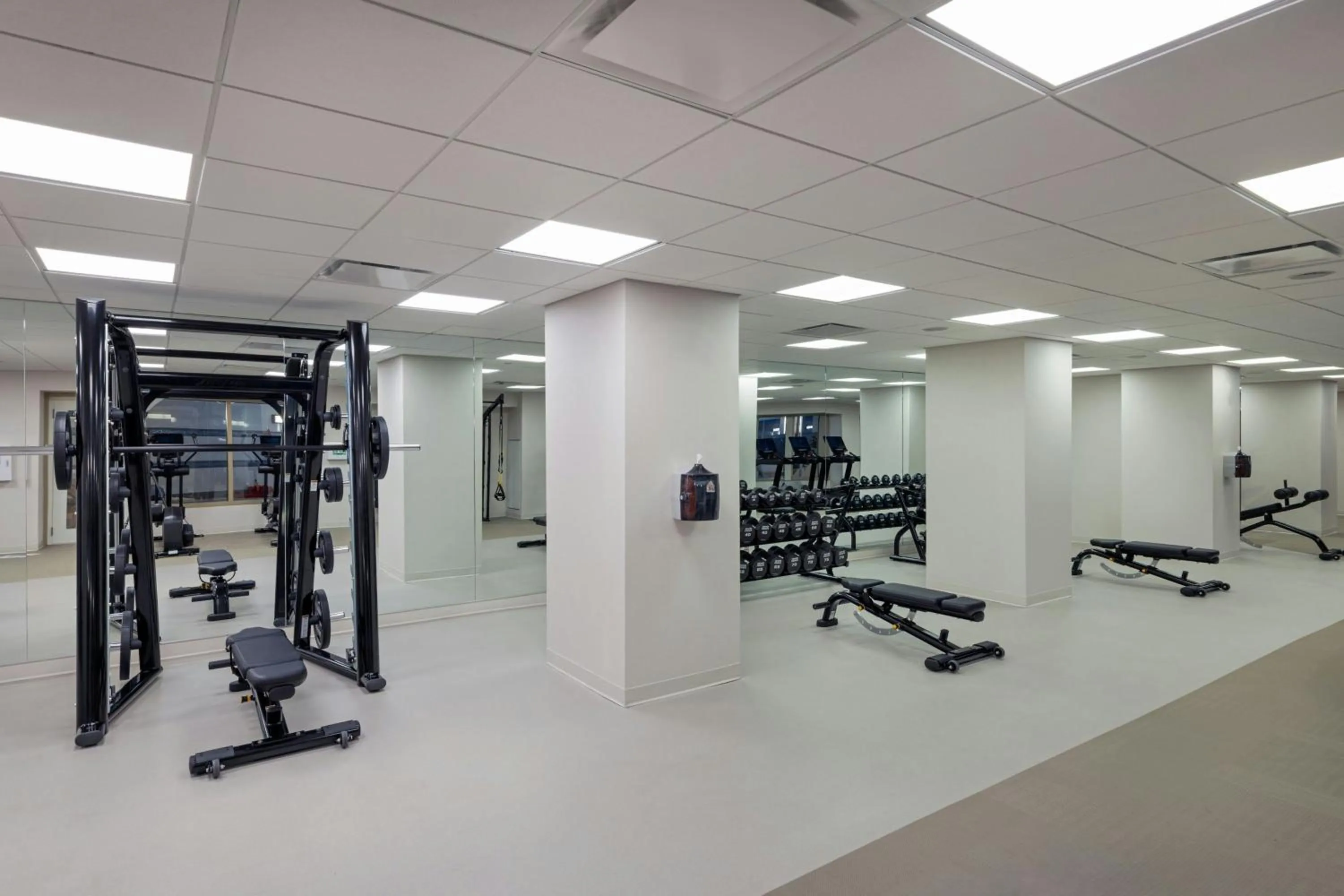 Fitness centre/facilities in The Westin Jersey City Newport