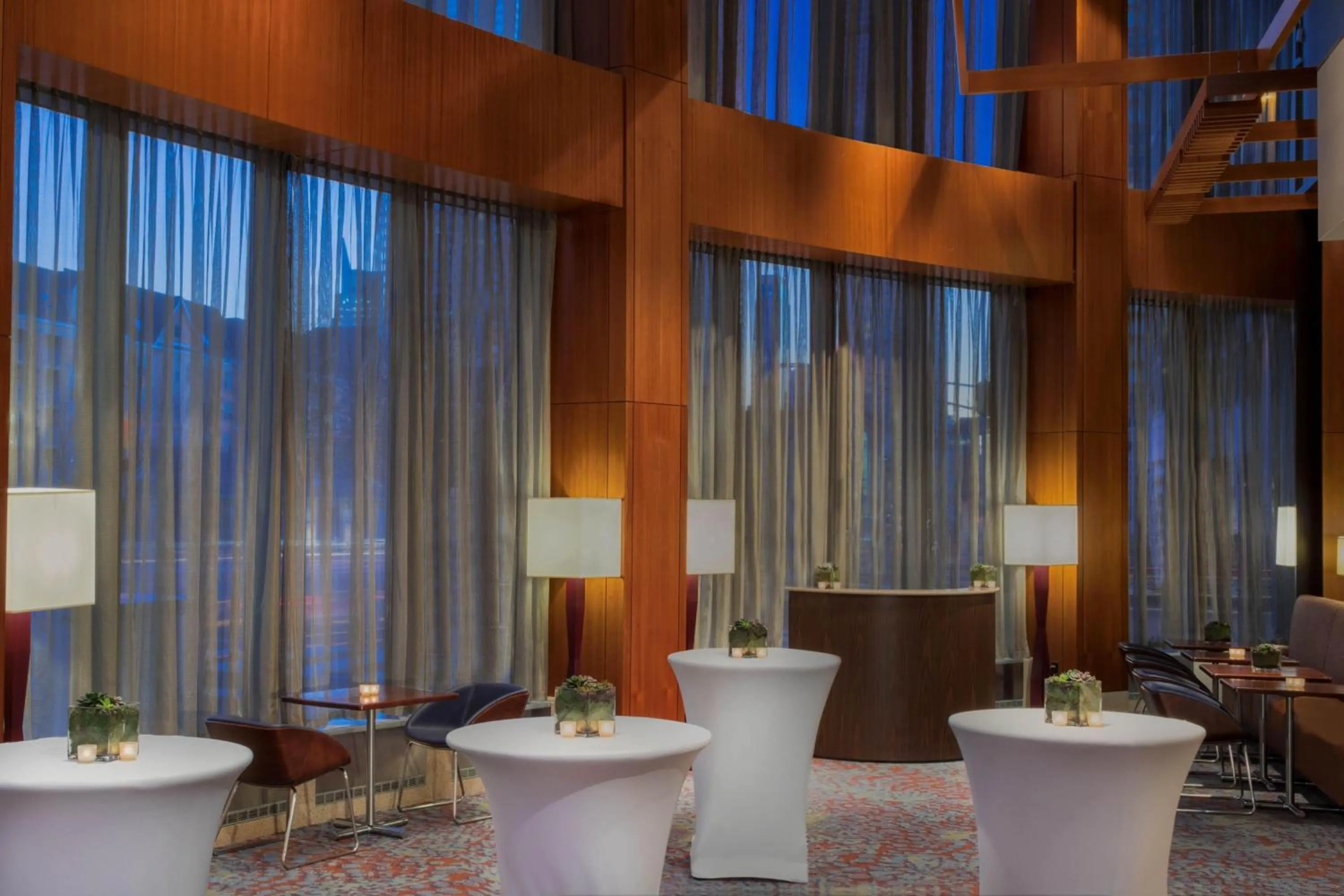 Restaurant/places to eat in The Westin Jersey City Newport