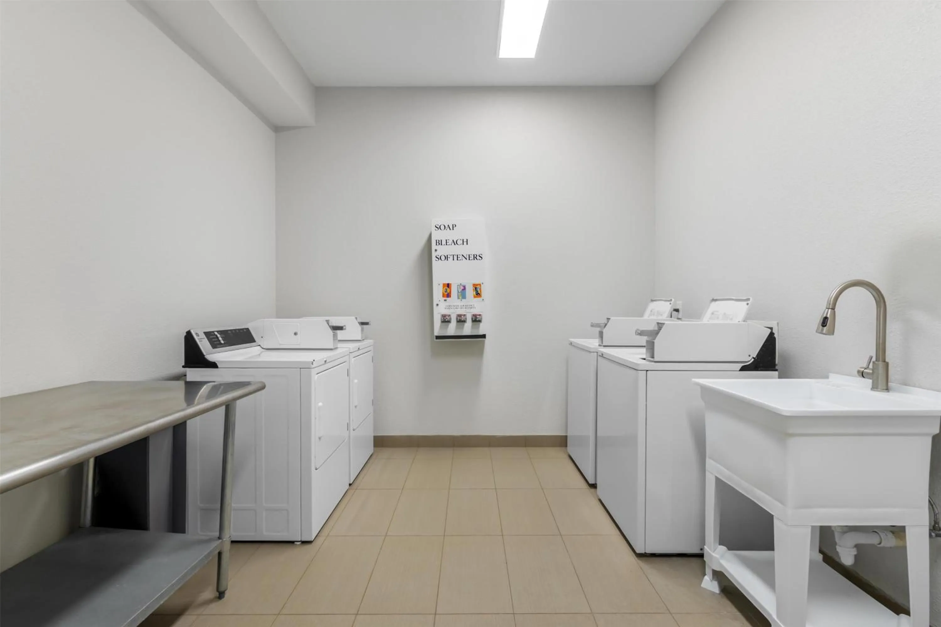 Property building in Best Western Plus Washington Hotel