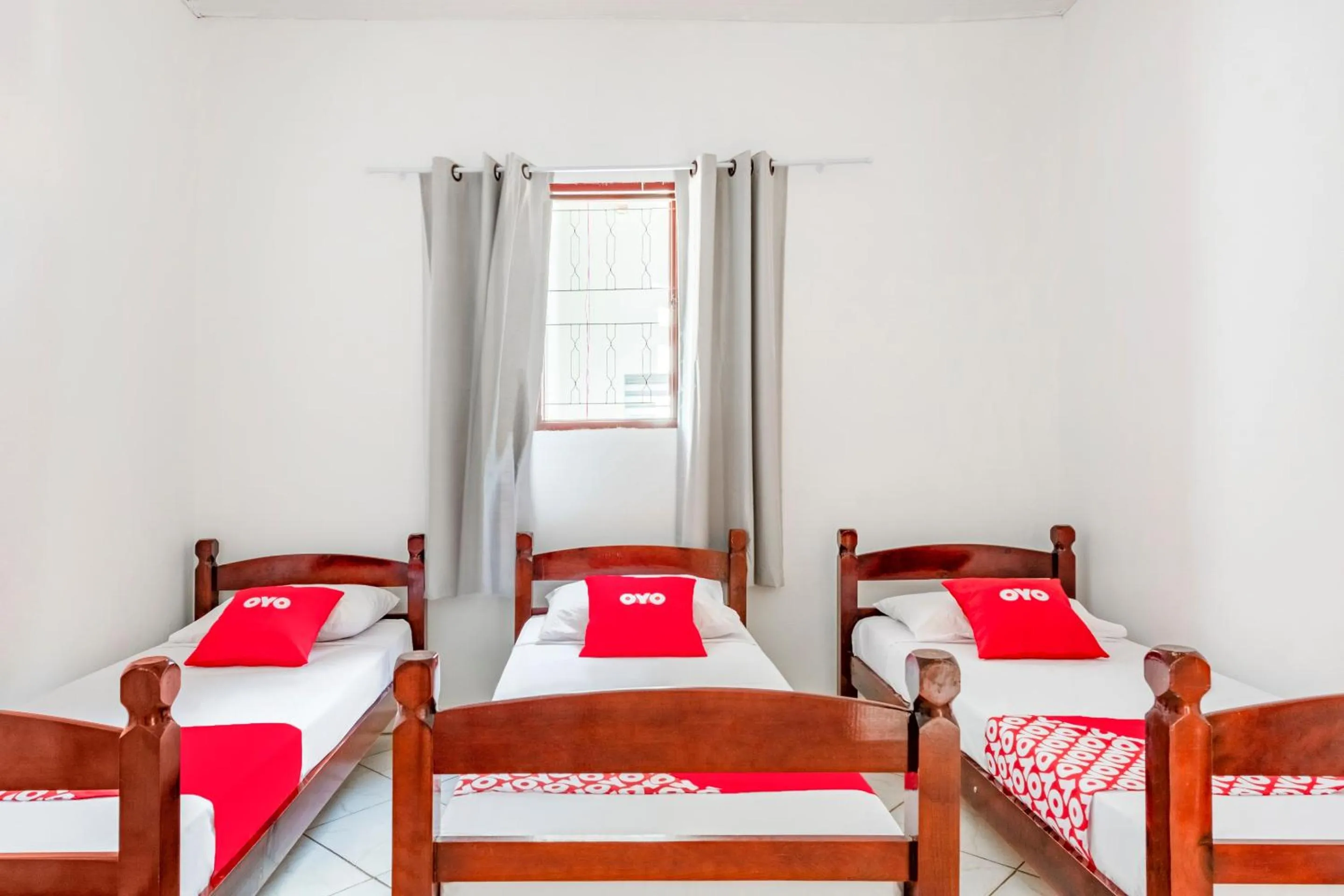 Bedroom, Bed in OYO Pousada Tia Léo Campinas