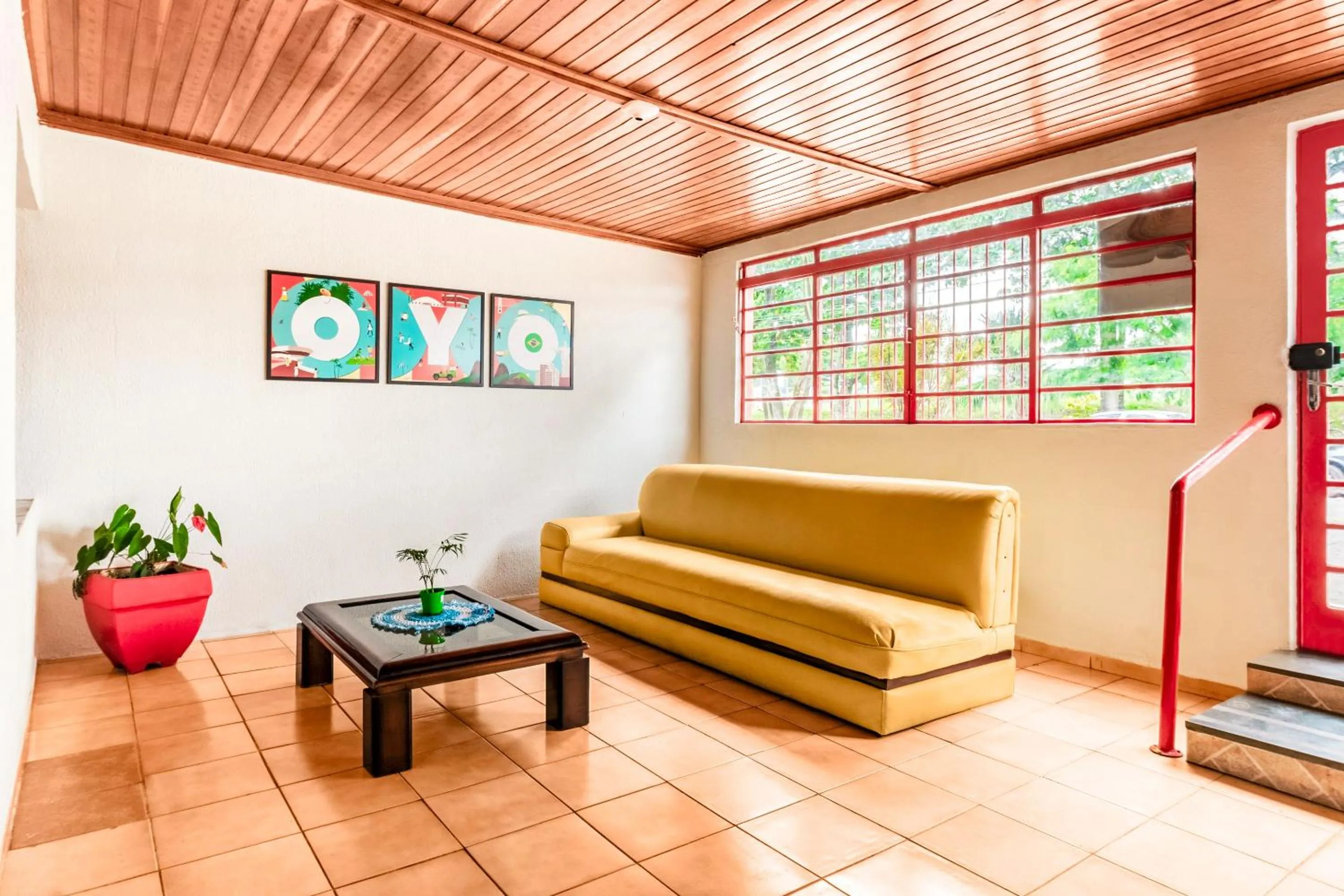 Lobby or reception in OYO Pousada Tia Léo Campinas