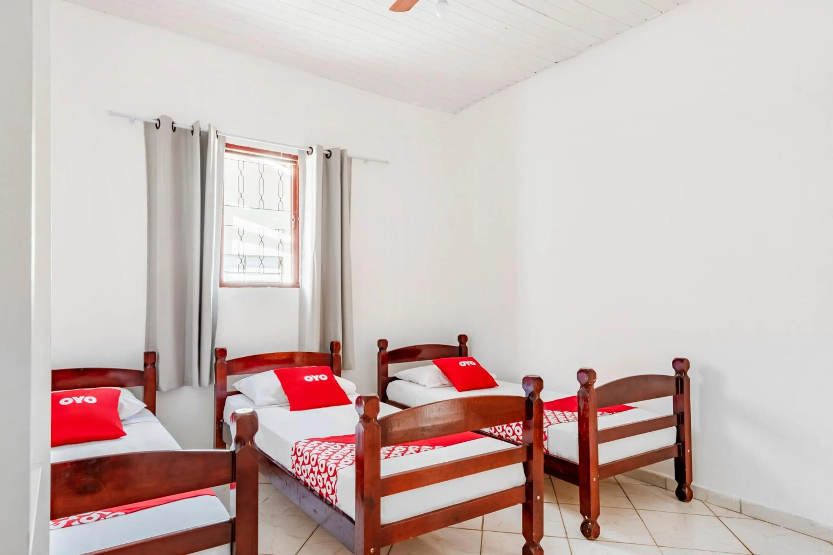 Bedroom, Bed in OYO Pousada Tia Léo Campinas