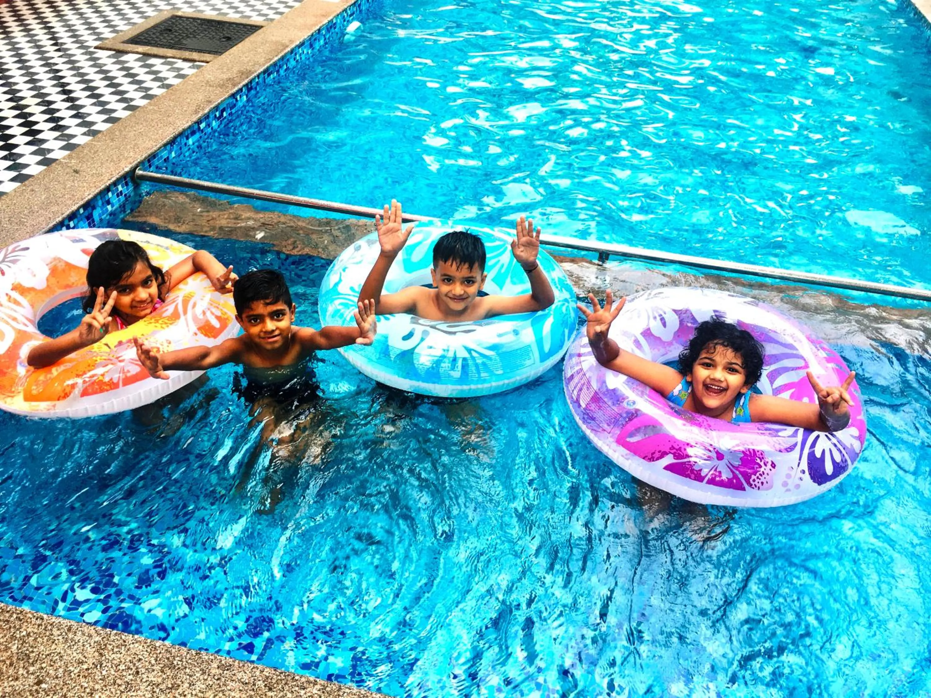 Swimming pool in Martins Crest