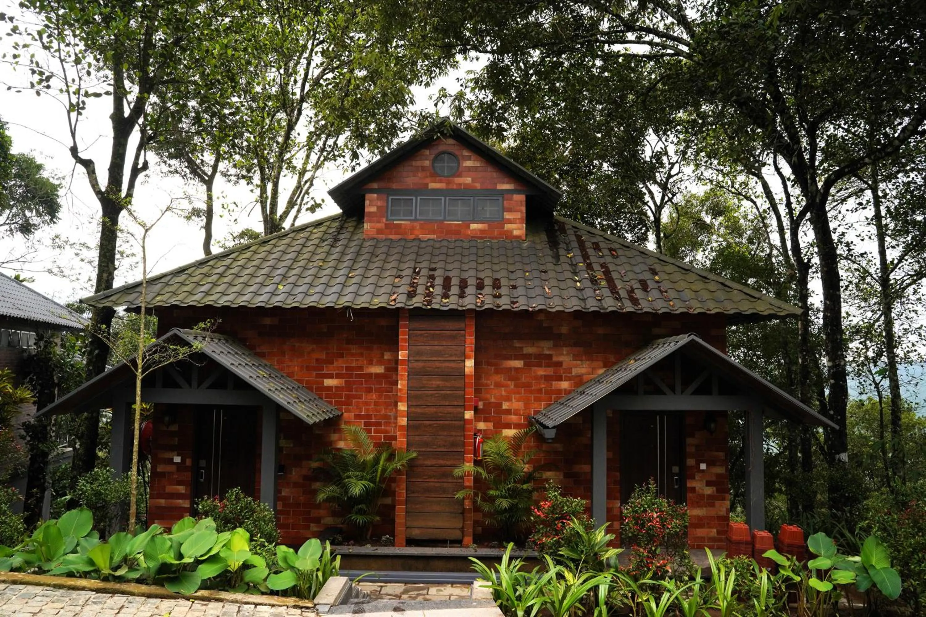 Property building in Elephant Passage